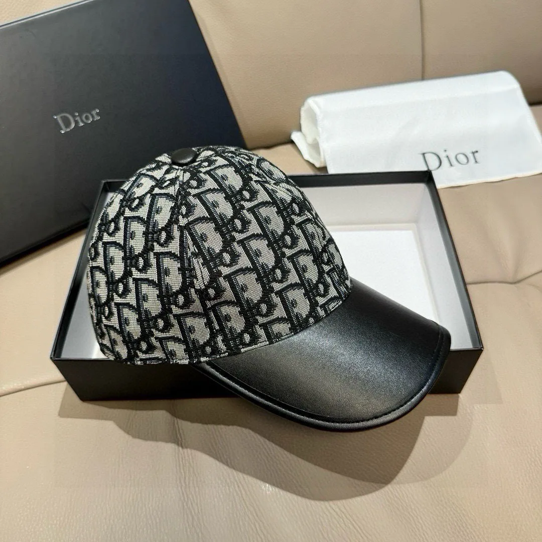 Головные Уборы Christian Dior 11529631