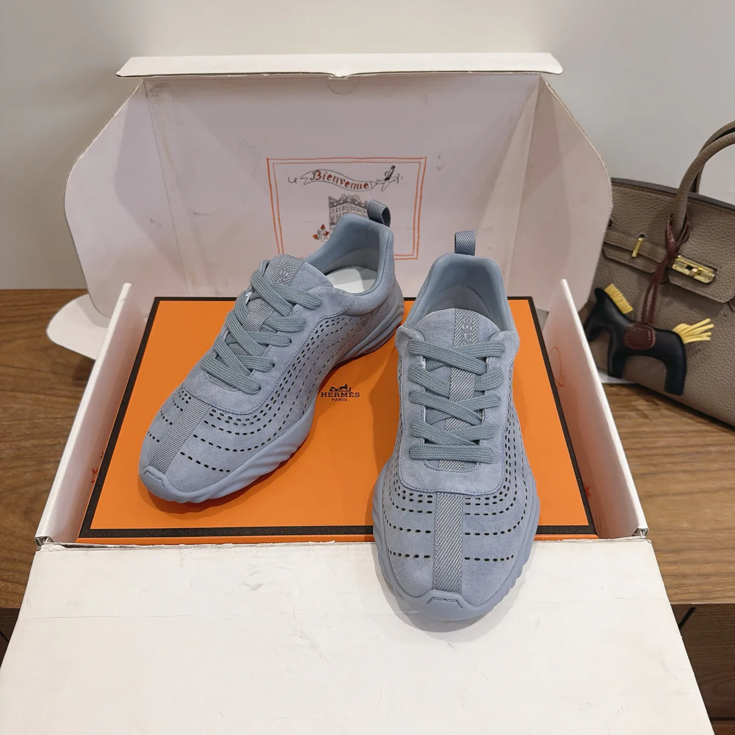 Кроссовки Женские Hermes 18230949