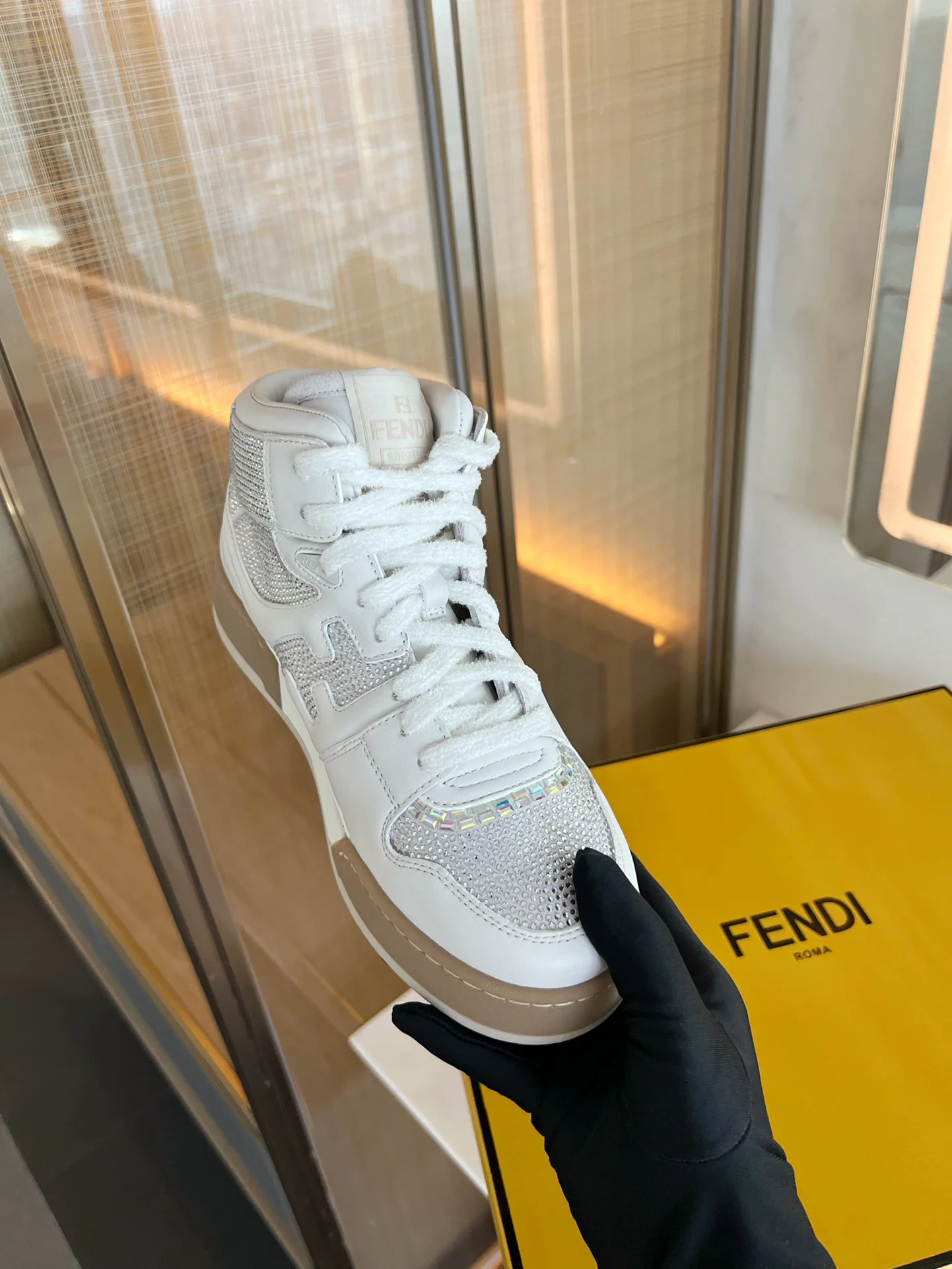 Кроссовки Женские Fendi 4066