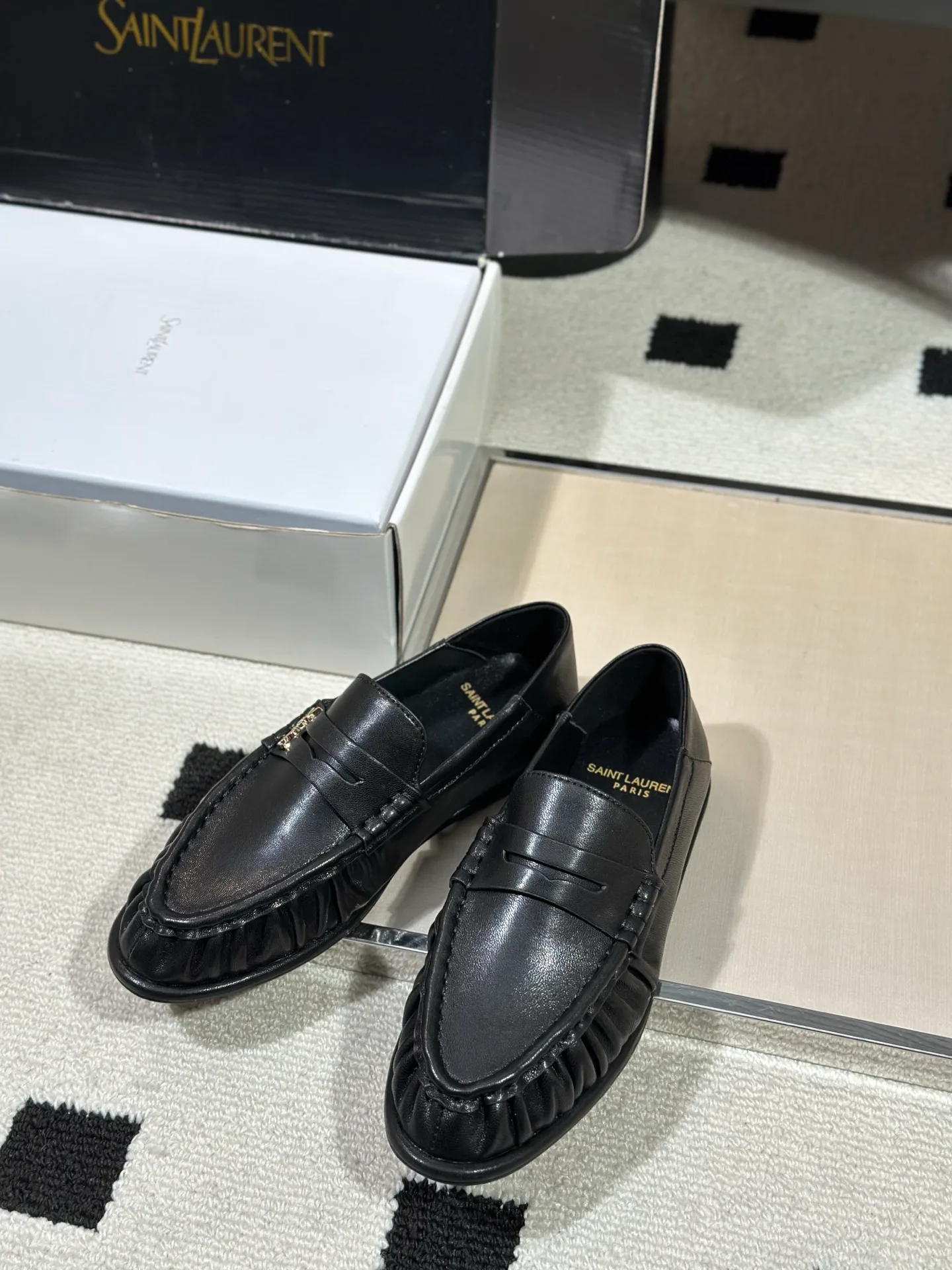 Лоферы И Мокасины Женские Saint Laurent 18041758