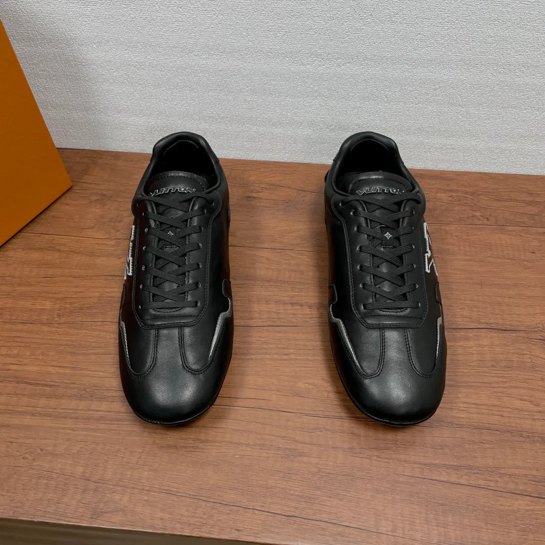 Кроссовки Мужские Louis Vuitton 17542530