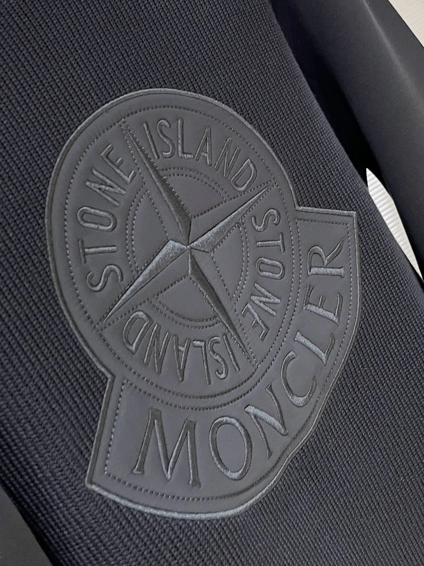 Джемперы И Свитеры Мужские Moncler 4601025