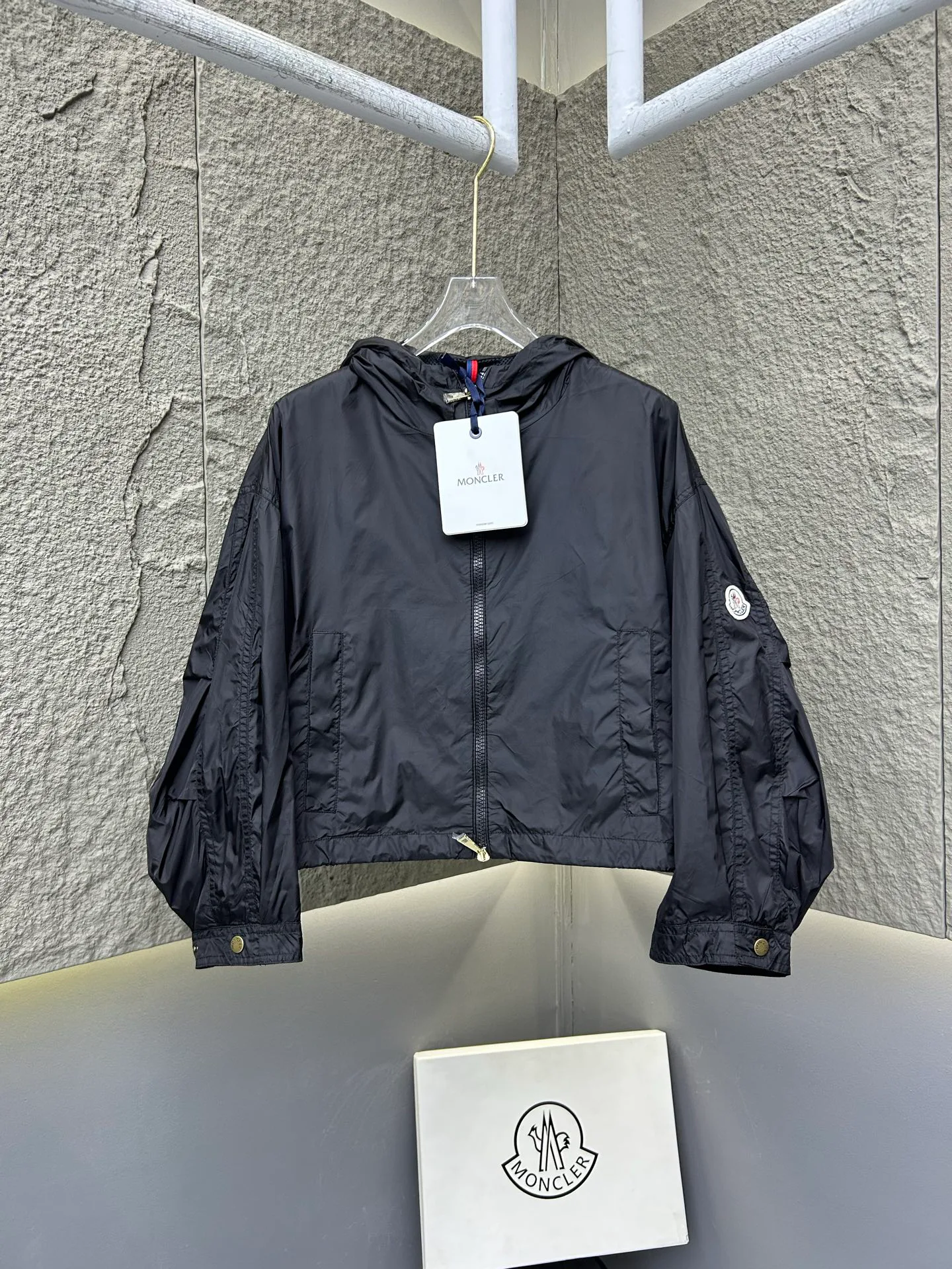 Куртки И Пуховики Женские Moncler 11862702