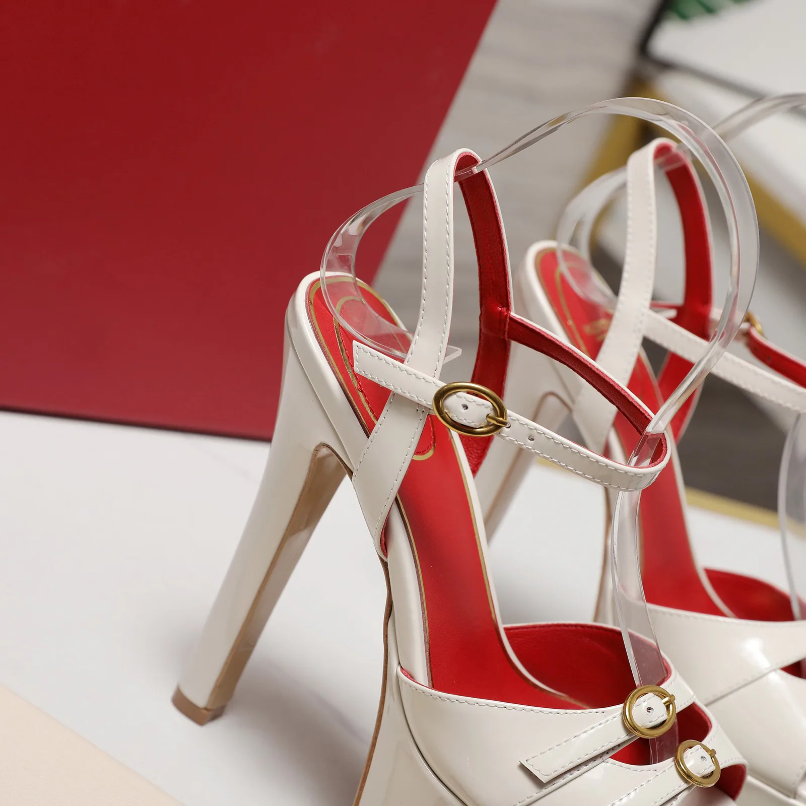Босоножки Женские Valentino 13542425