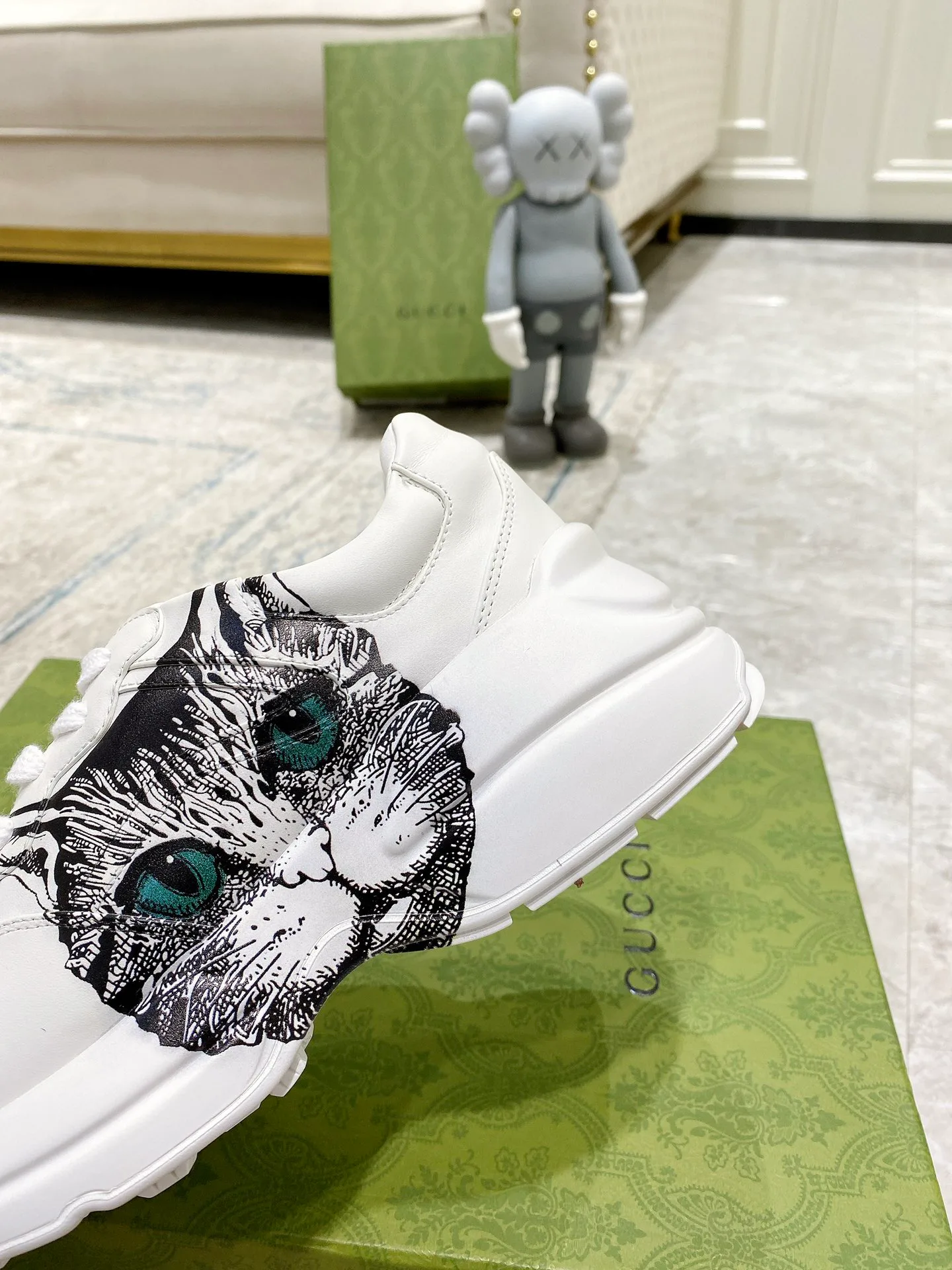 Кроссовки Женские Gucci 18527686