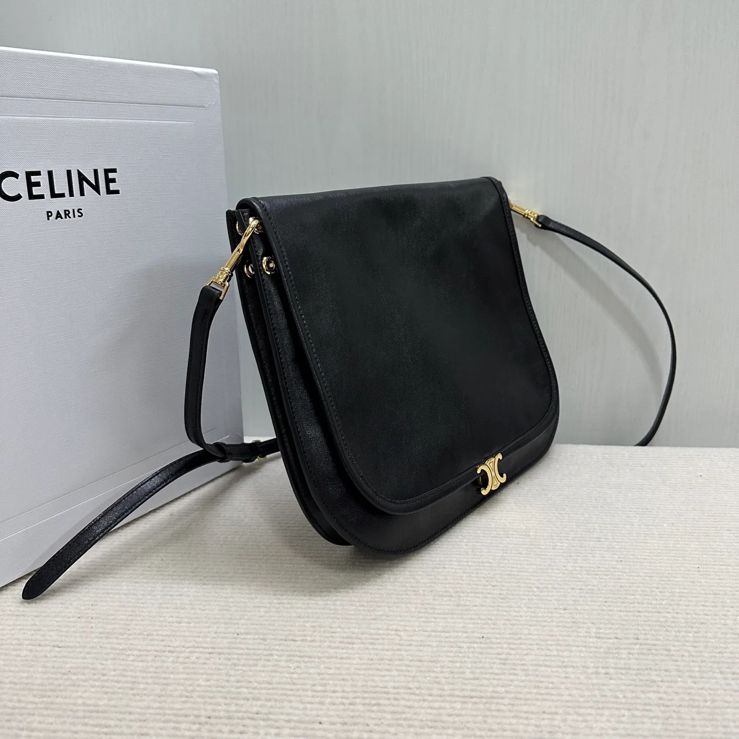 Классические Сумки Женские Celine 11512151