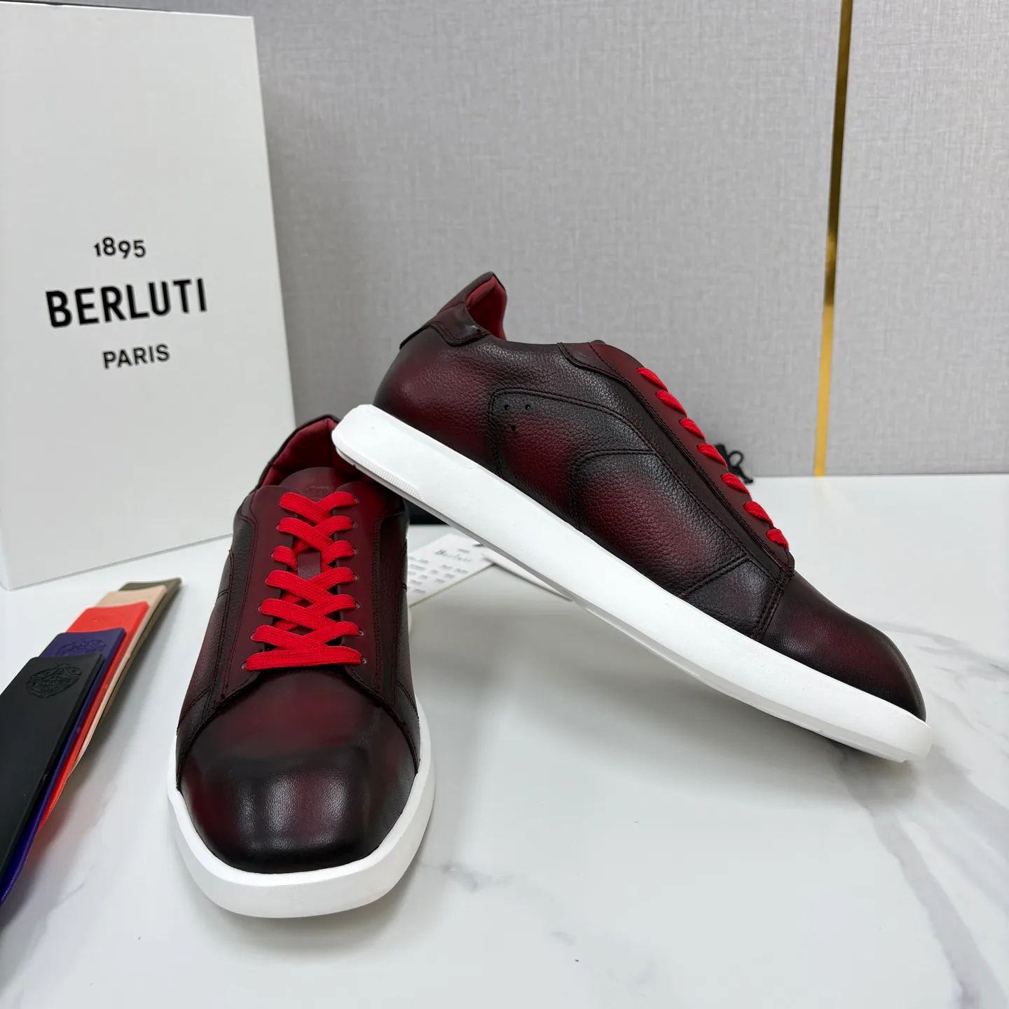 Кроссовки Мужские Berluti 17579119
