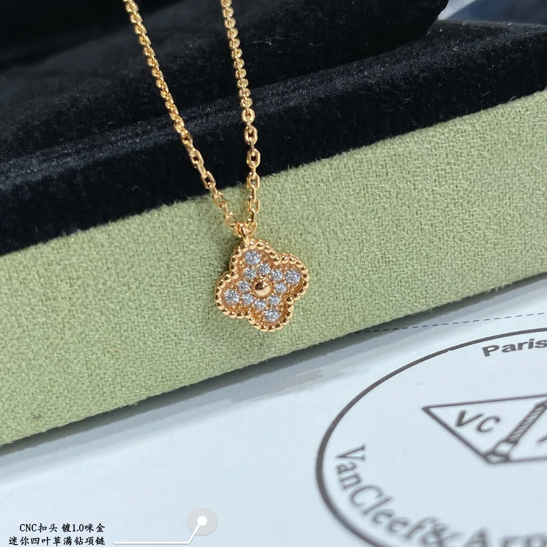 Бижутерия Van Cleef & Arpels 17857377