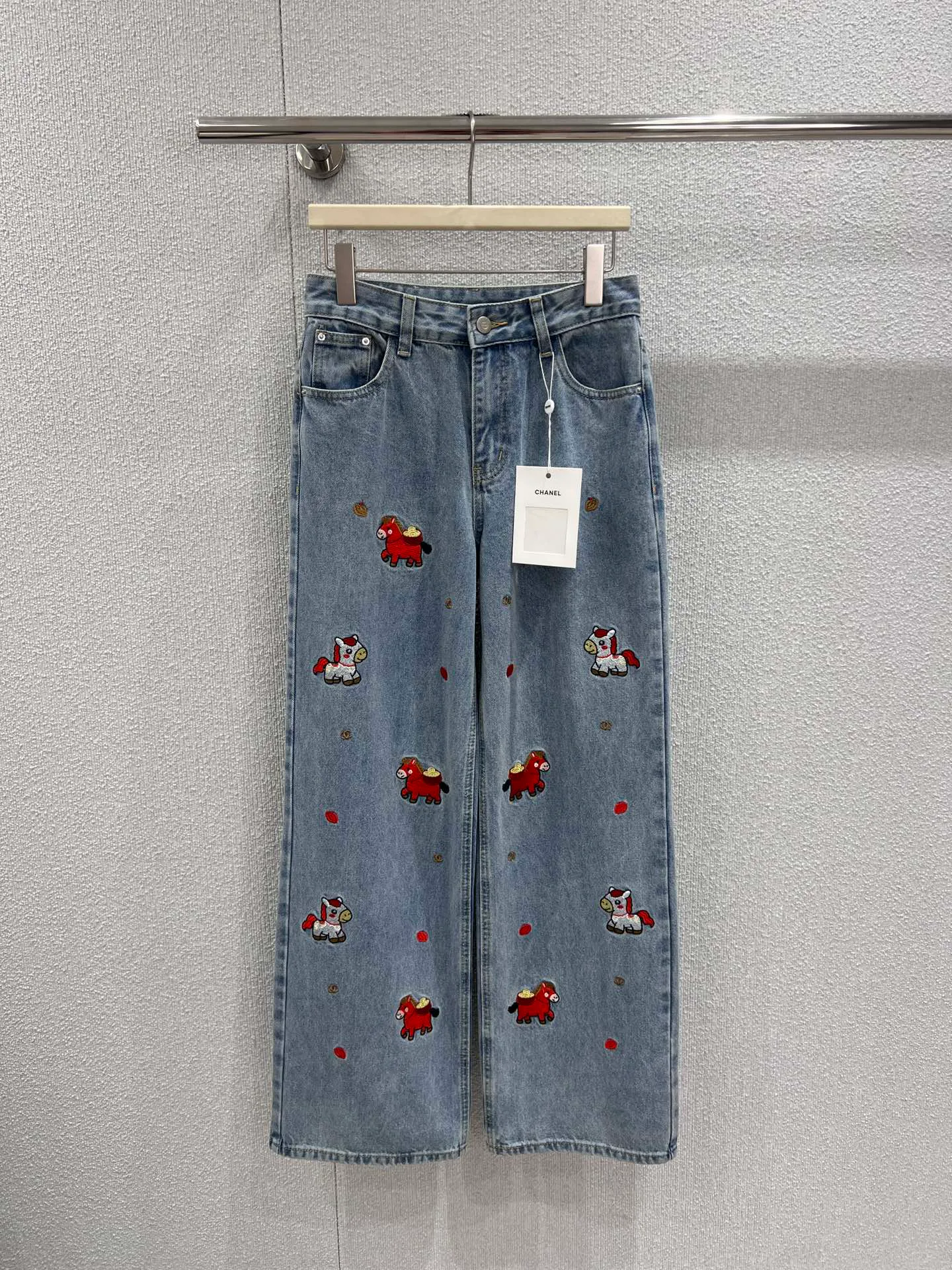 Джинсы Женские Chanel 10430285