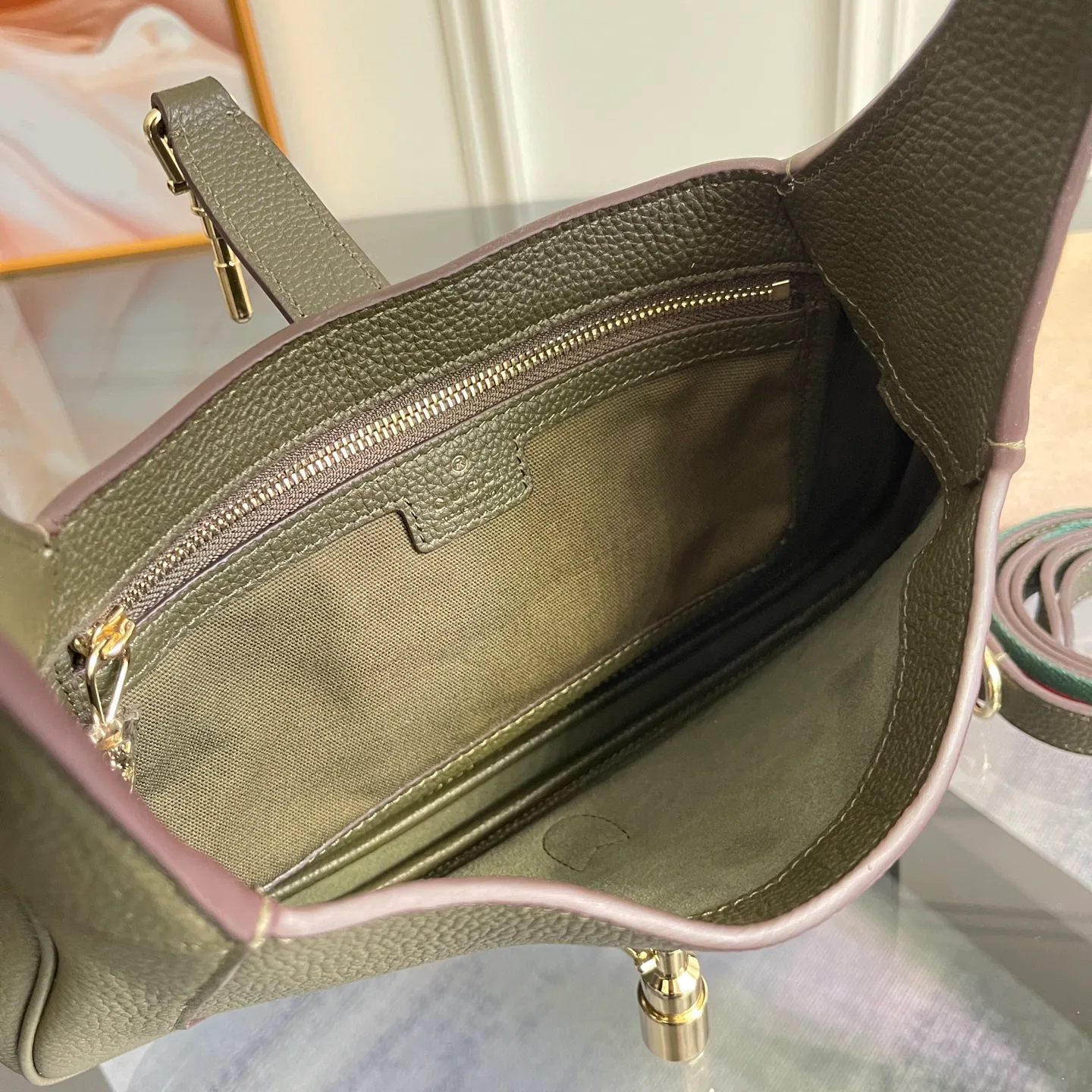 Классические Сумки Женские Gucci 13558908