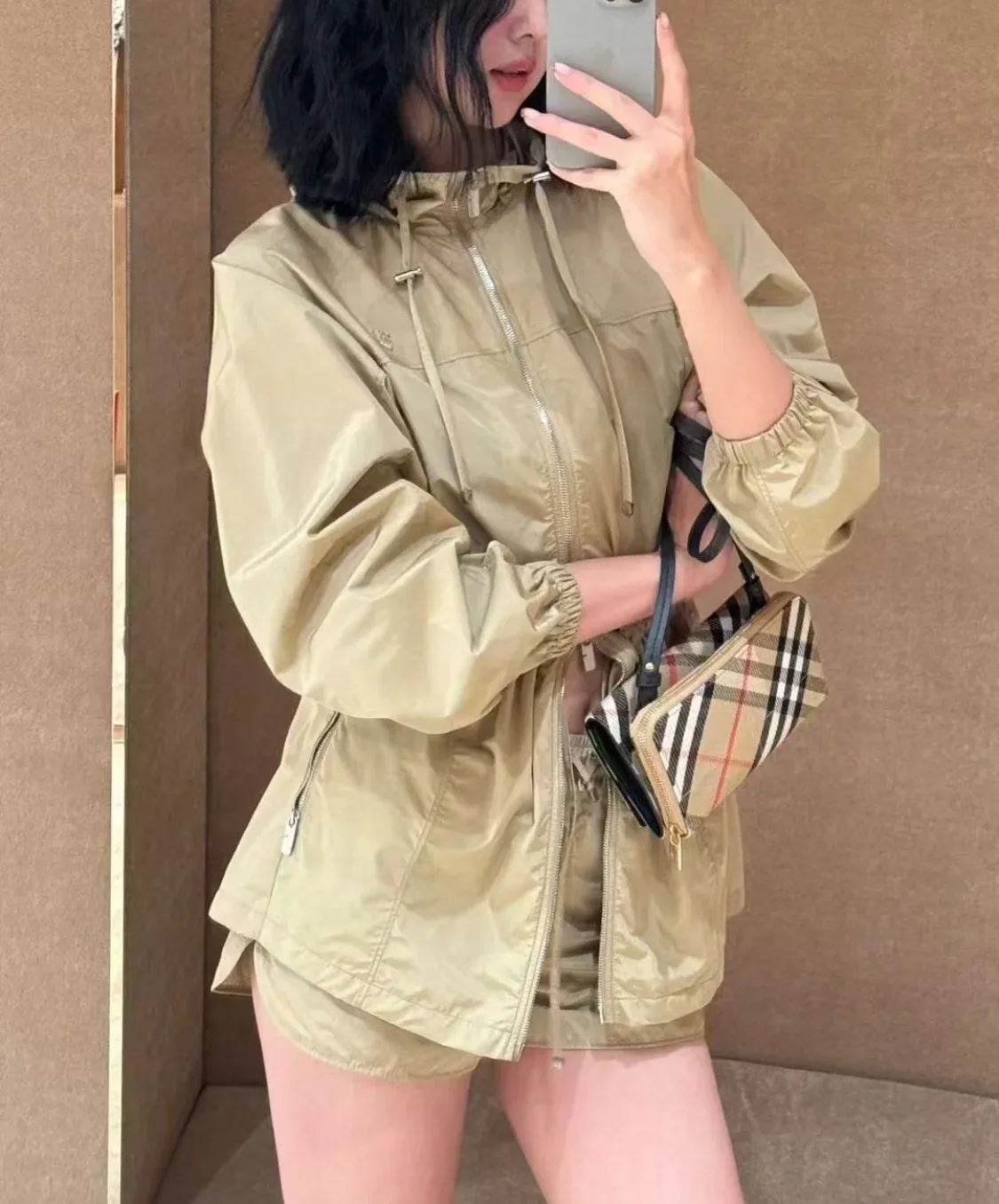 Куртки И Пуховики Женские Burberry 11224941