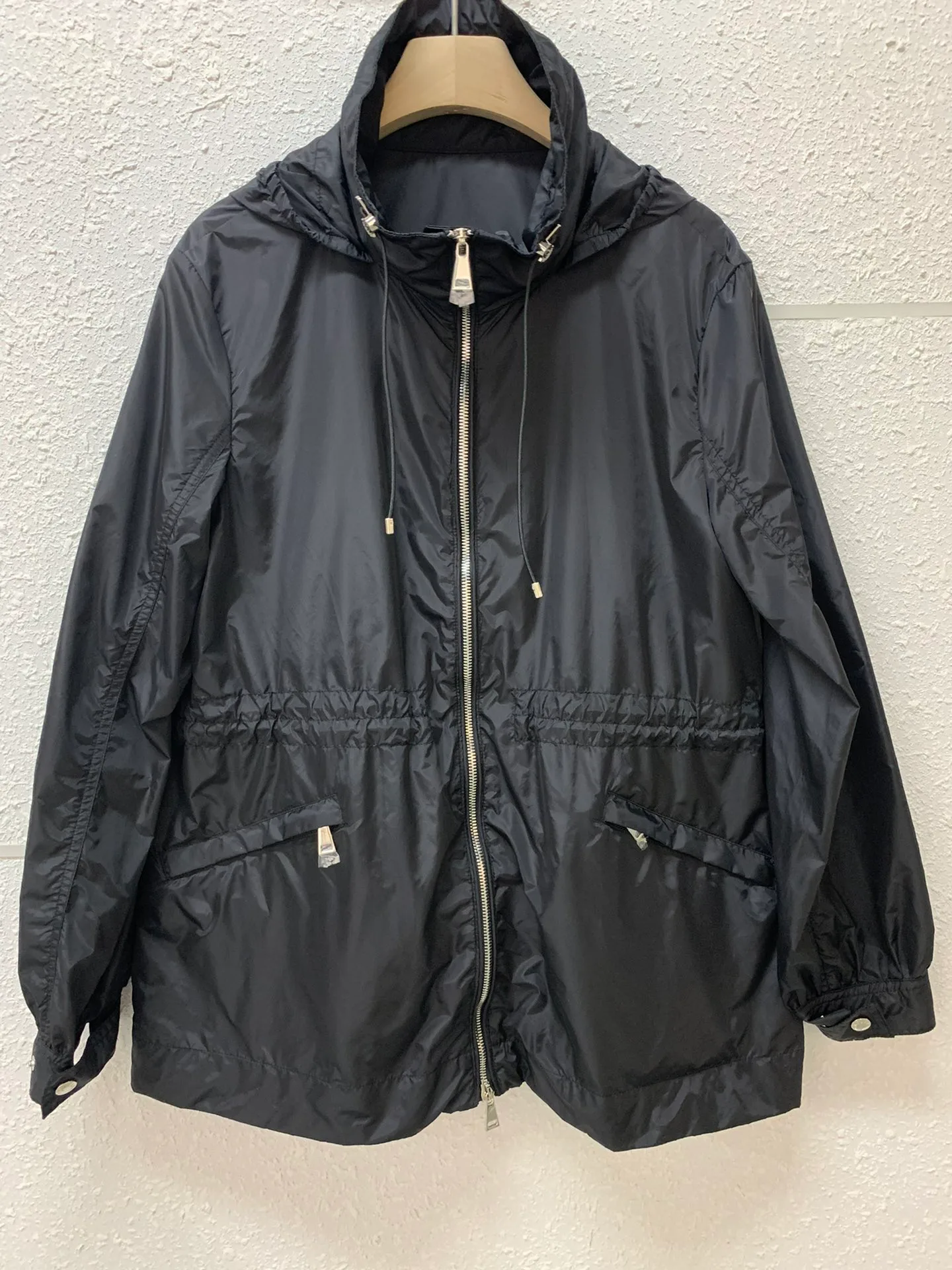 Куртки И Пуховики Женские Moncler 11537552