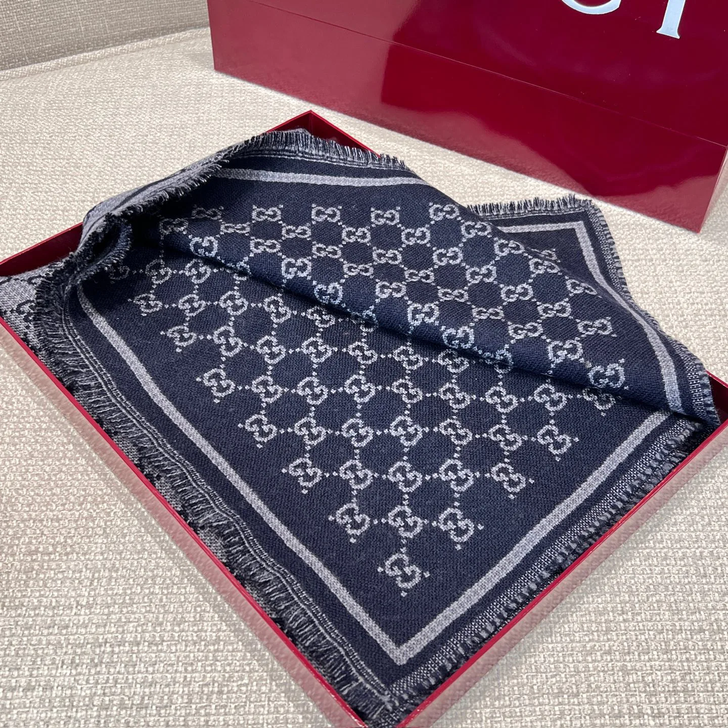 Шарфы Gucci 17992023