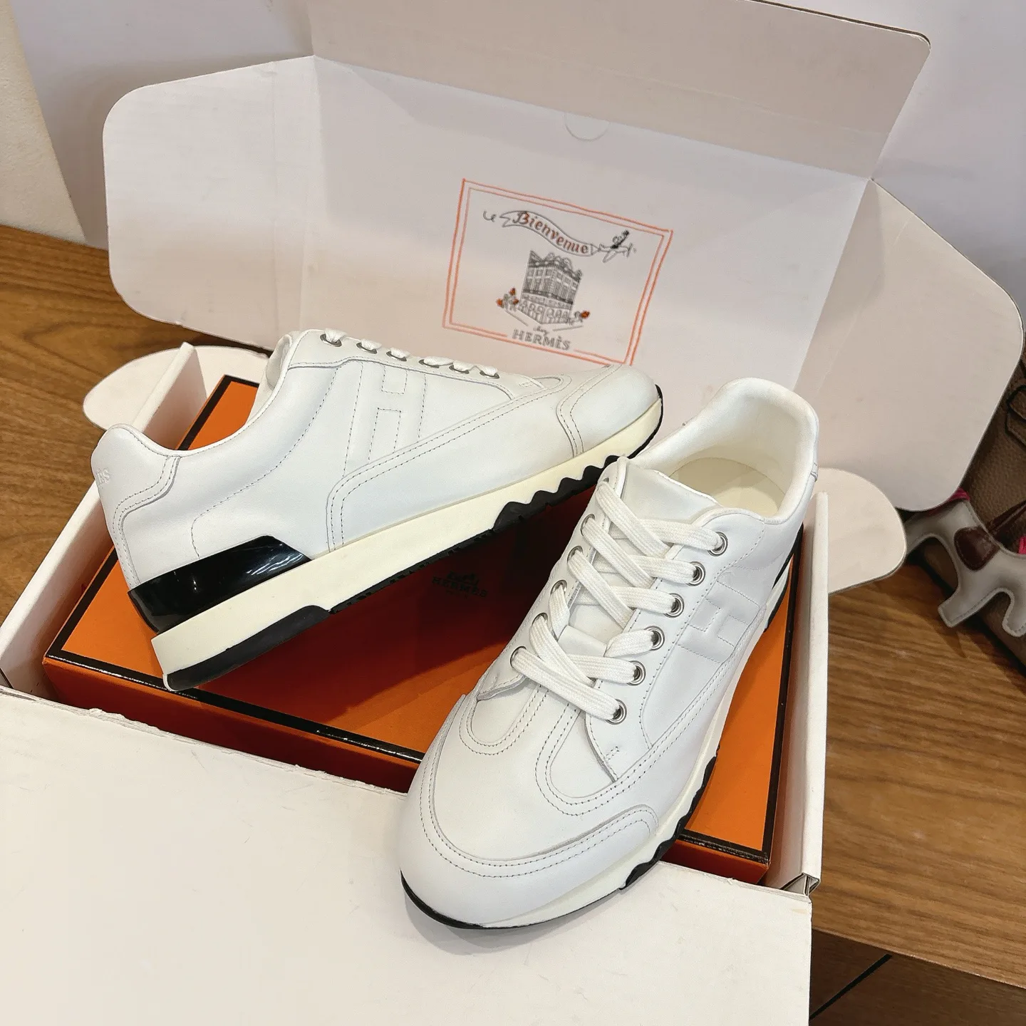Кроссовки Женские Hermes 1886251