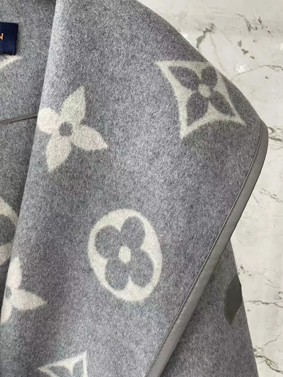 Пальто Женские Louis Vuitton 17998824