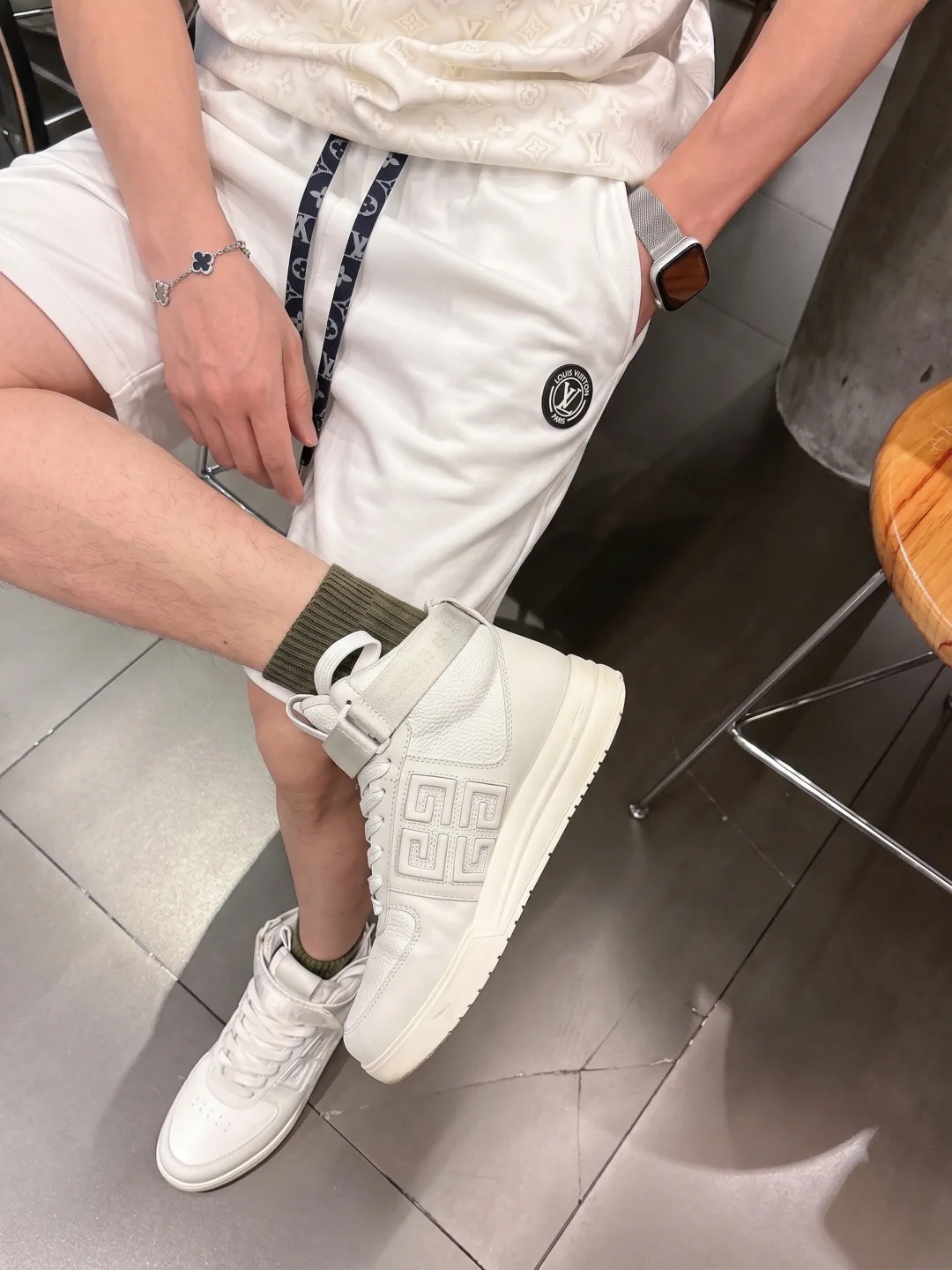 Шорты Мужские Louis Vuitton 18246590