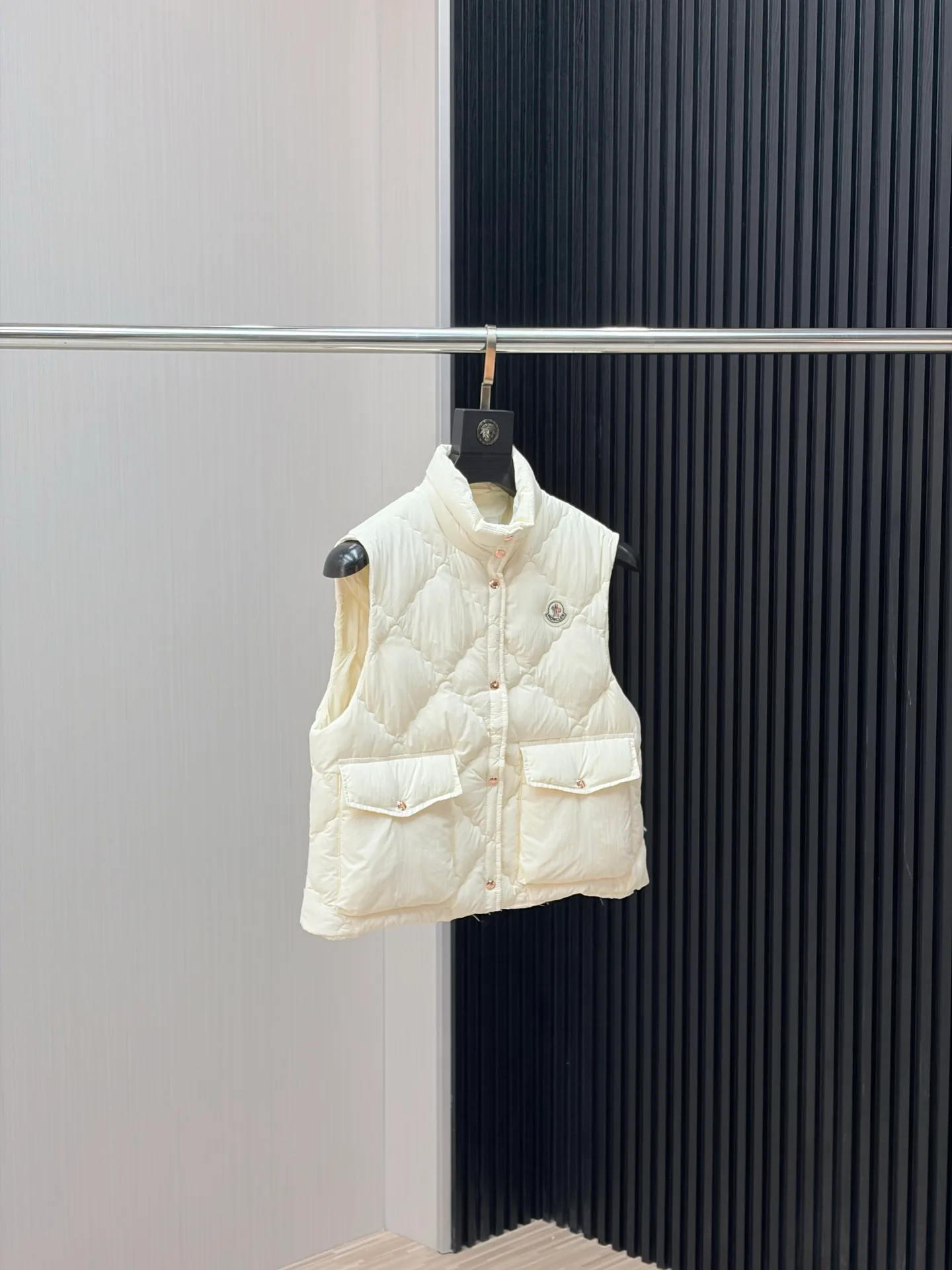 Жилеты Женские Moncler 18048243