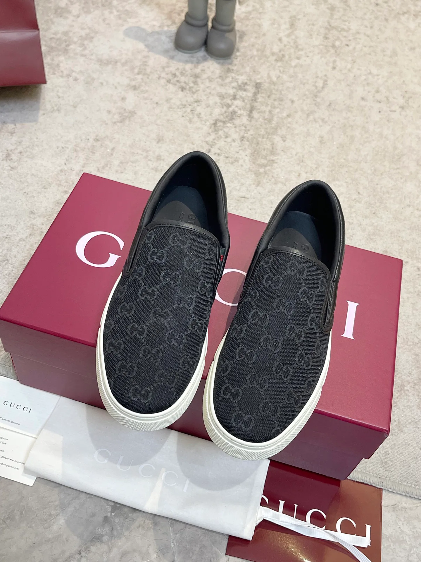 Кроссовки Женские Gucci 18901578
