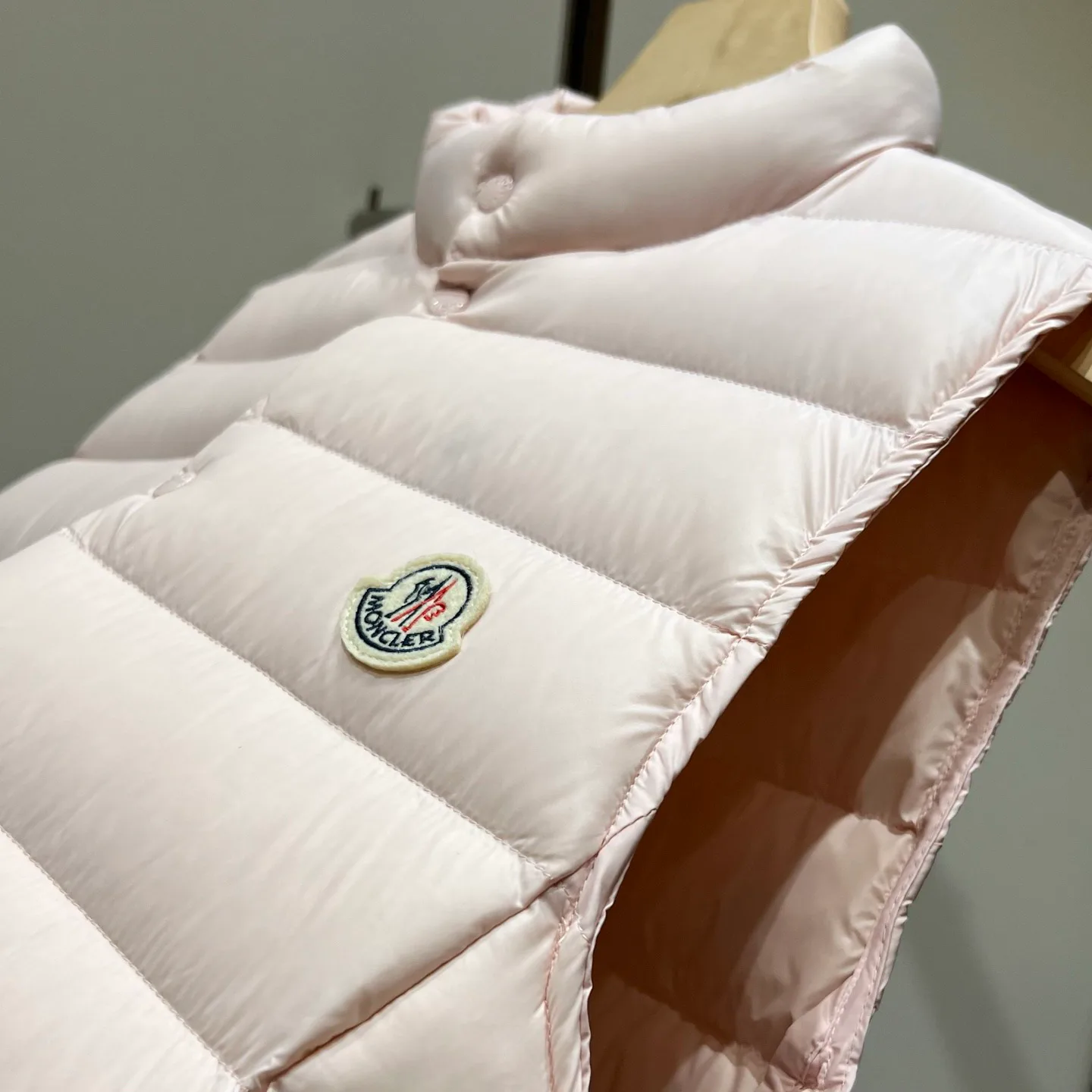 Жилеты Женские Moncler 18110909