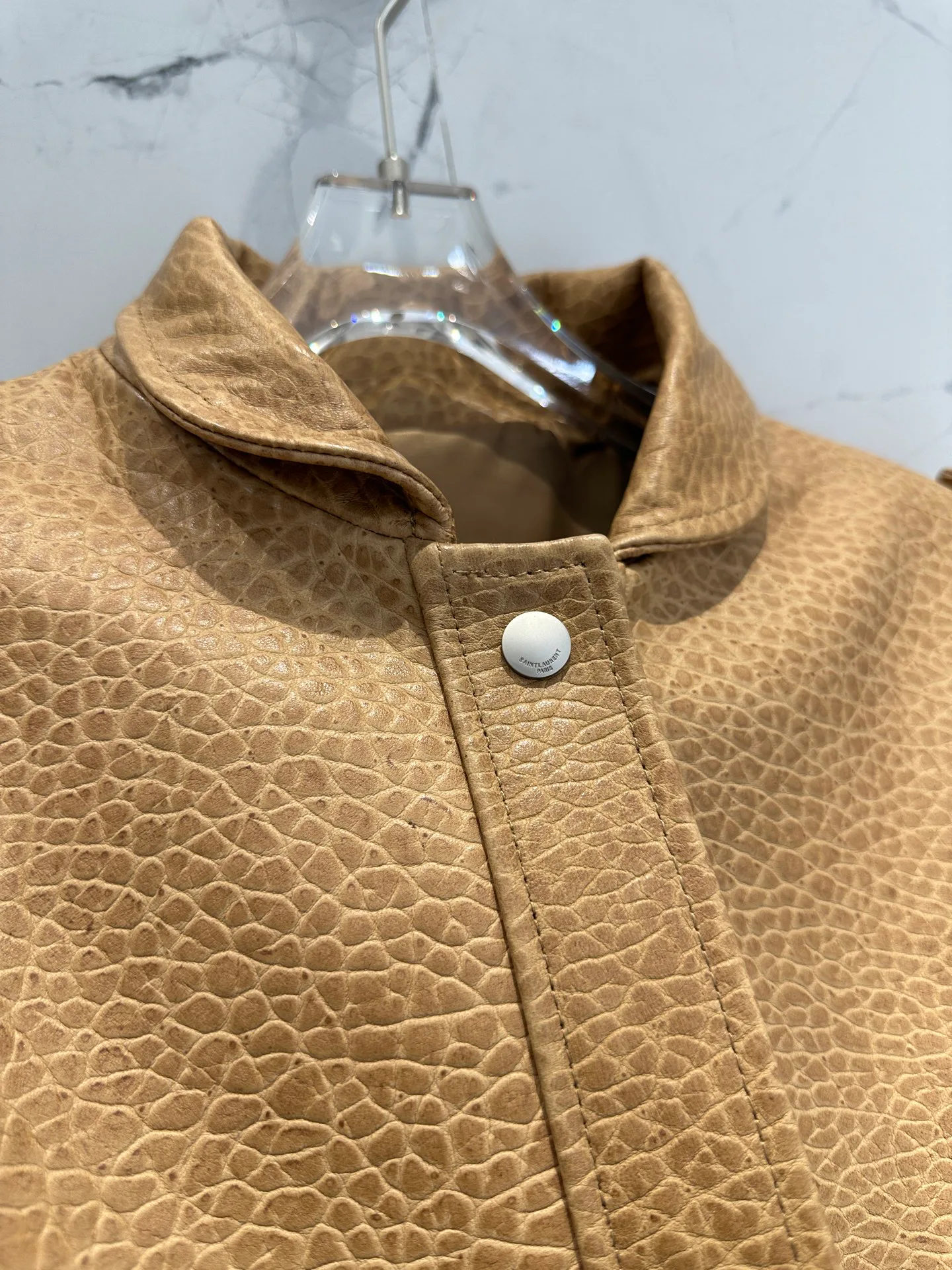 Кожаные Куртки И Дублёнки Женские Saint Laurent 11598148