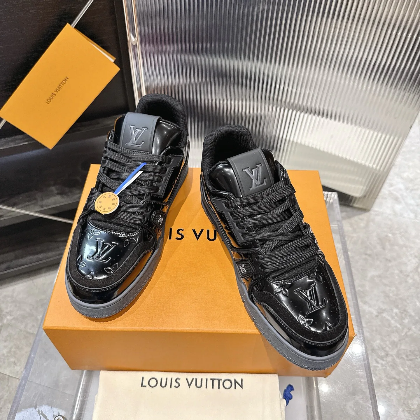Кроссовки Женские Louis Vuitton 946977