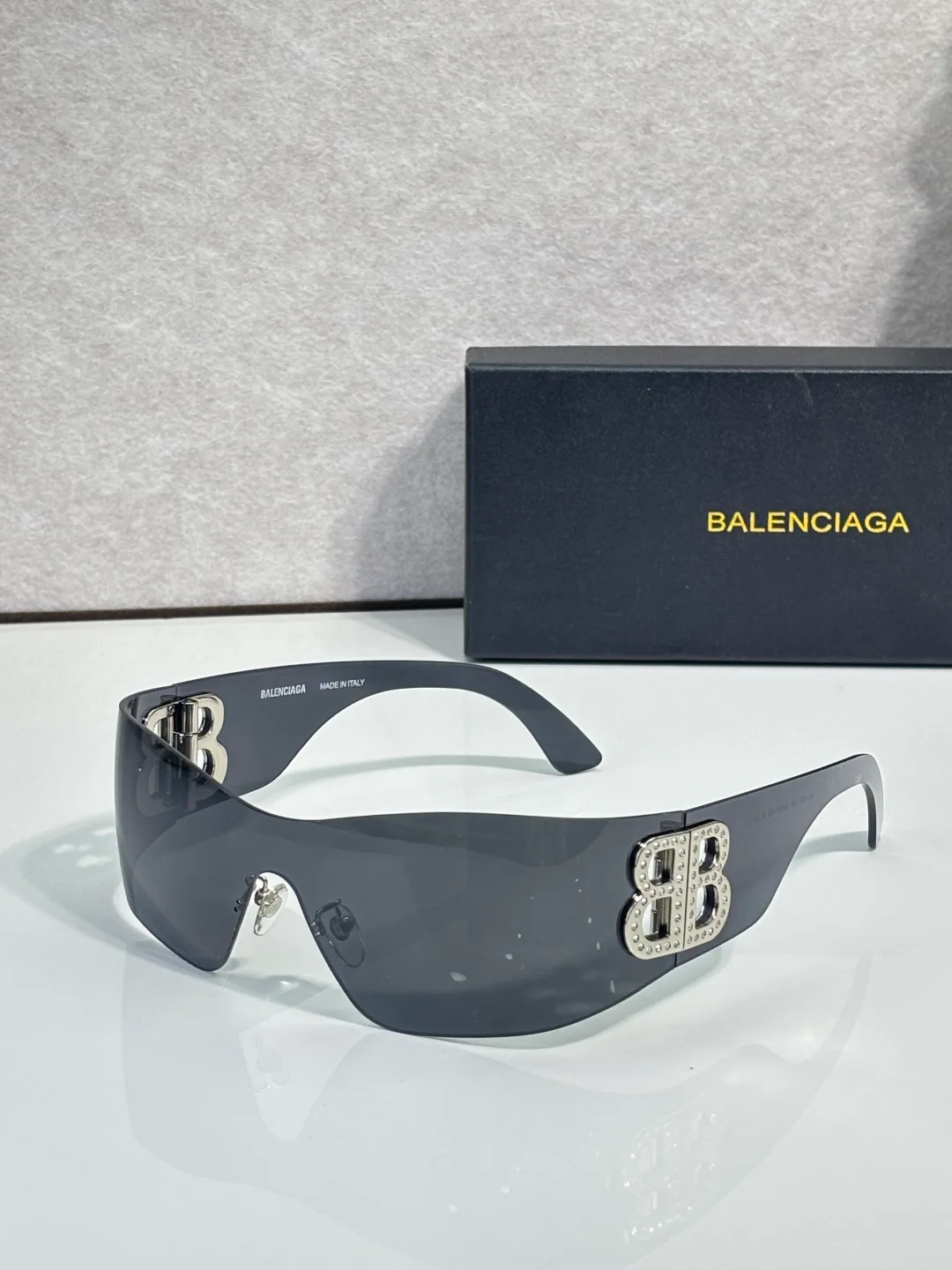 Очки Balenciaga 18059711