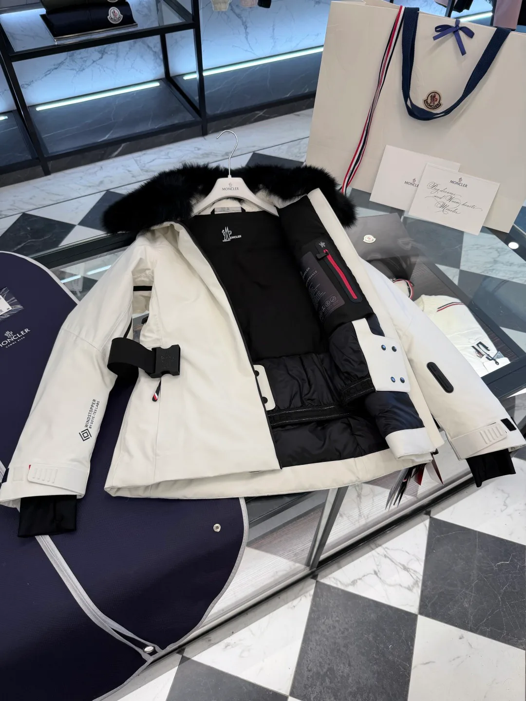 Куртки И Пуховики Женские Moncler 1859256