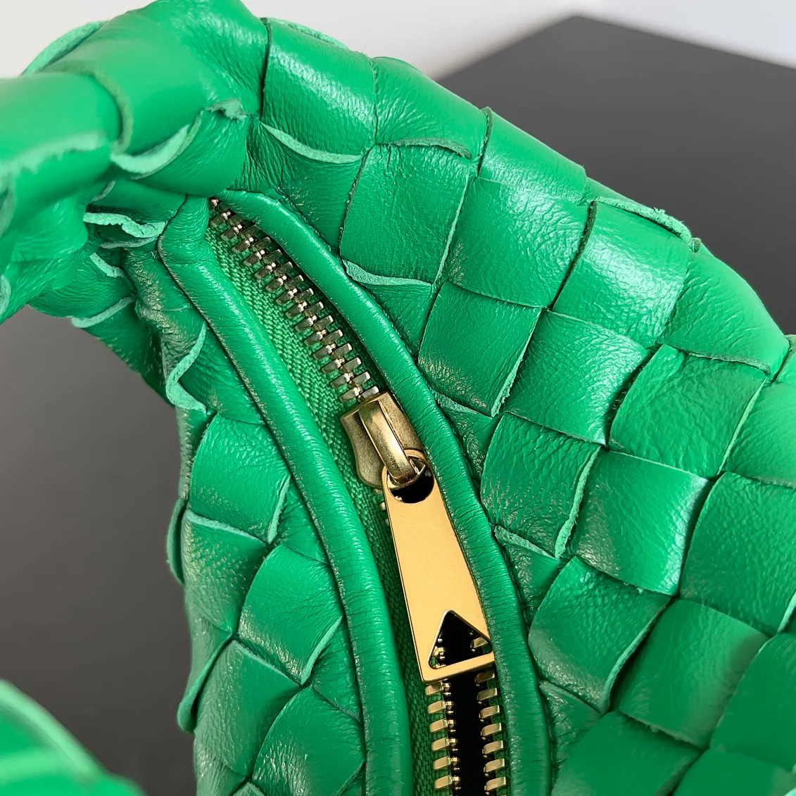 Классические Сумки Женские Bottega Veneta 13379679