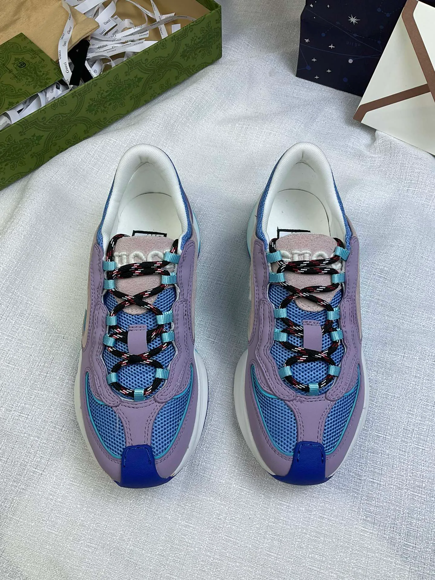 Кроссовки Женские Gucci 5120055