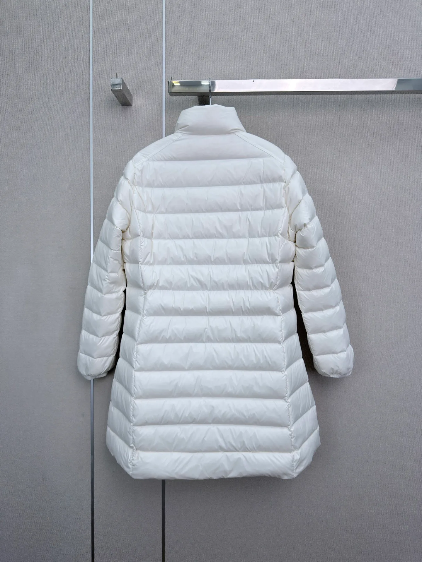 Куртки И Пуховики Женские Moncler 18609598