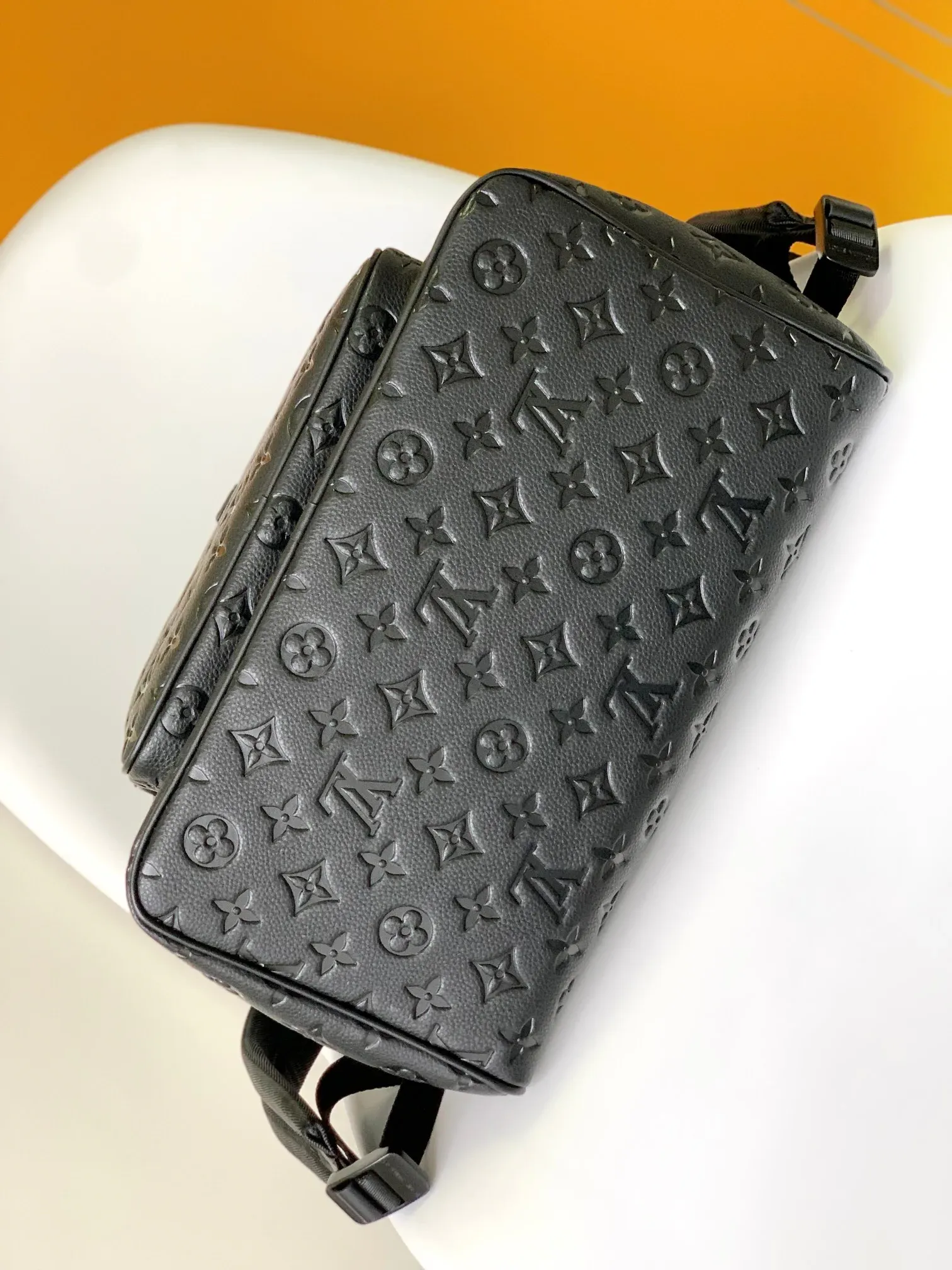 Рюкзаки Женские Louis Vuitton 3885409