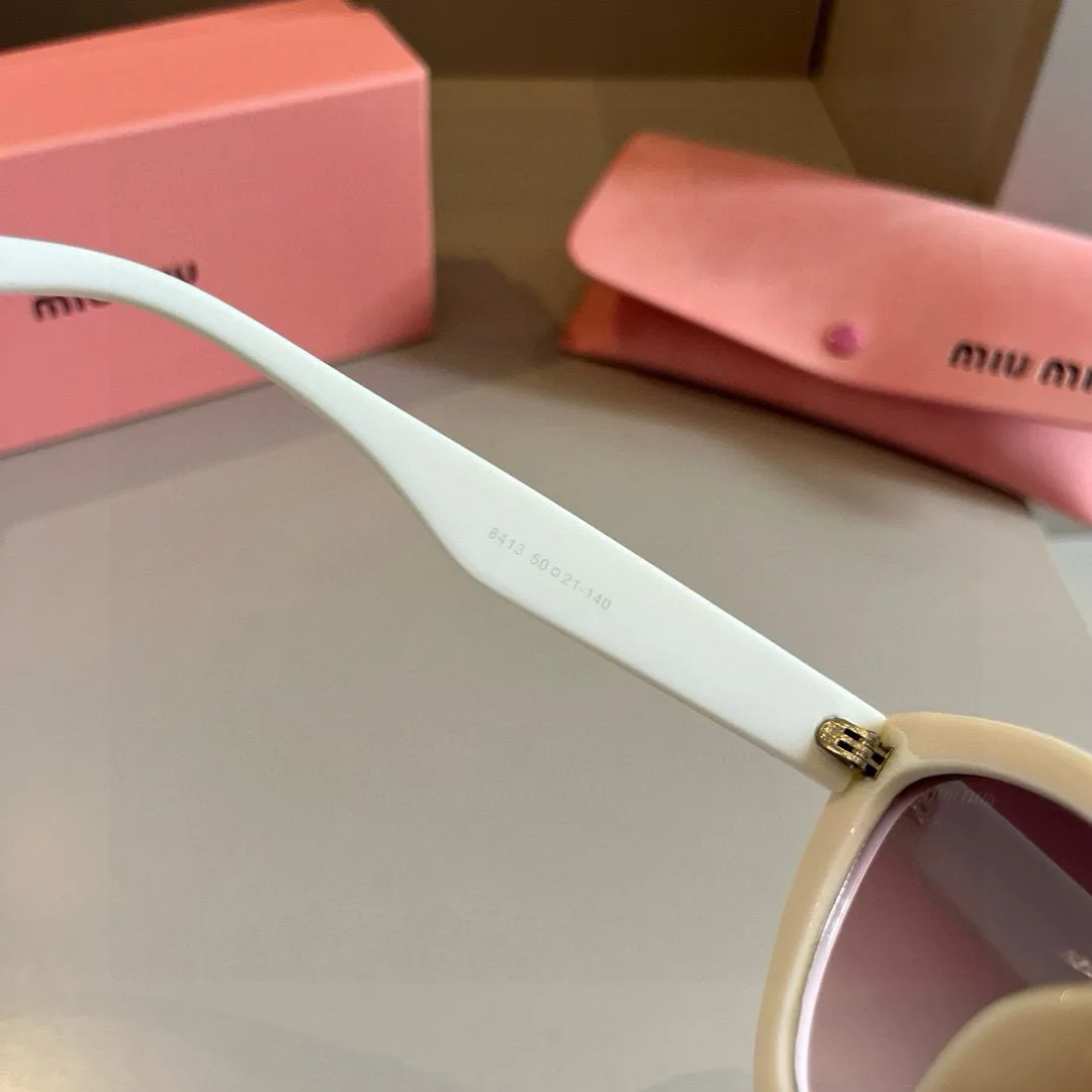Очки Miu Miu 10842021