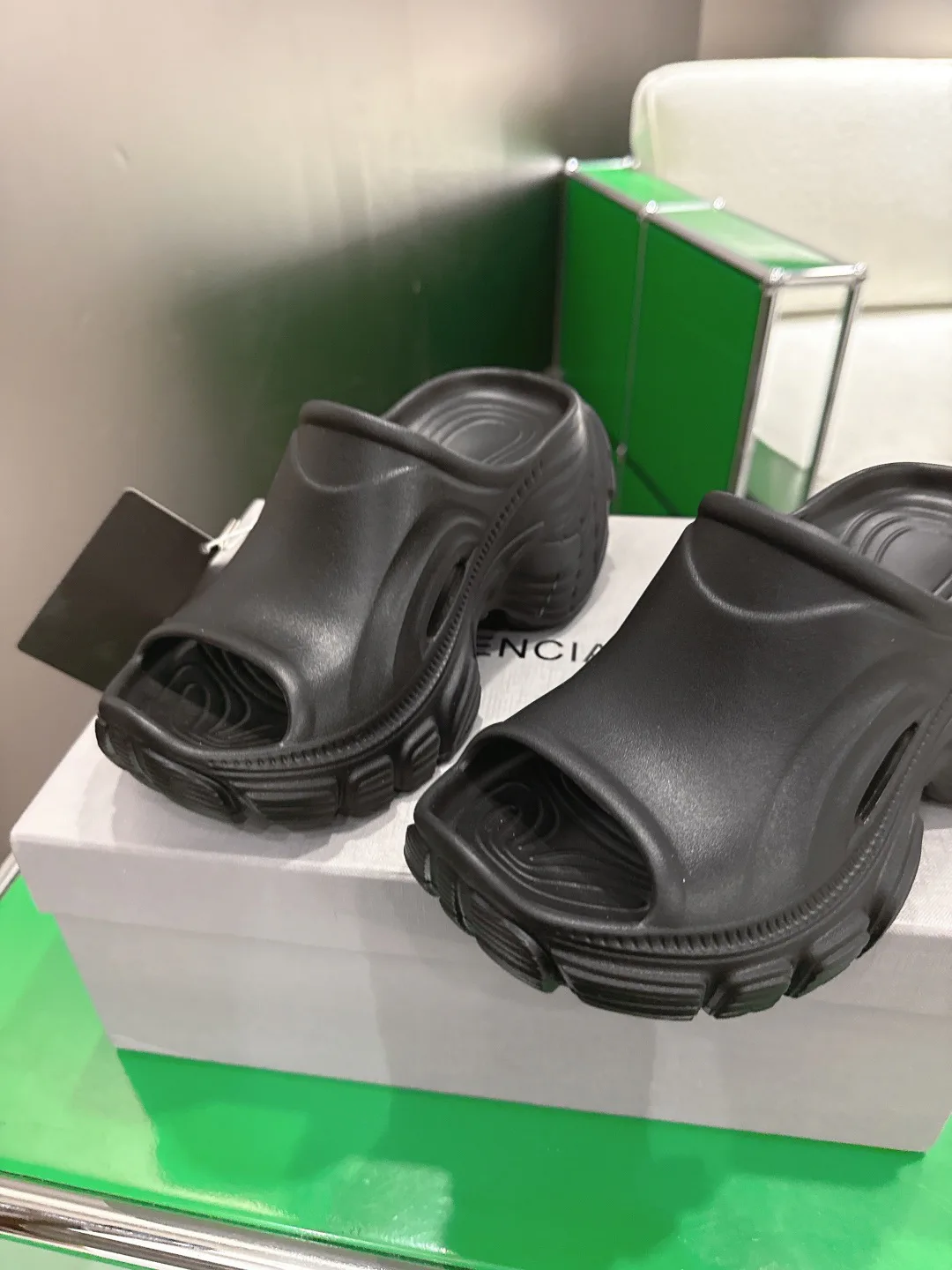 Шлепанцы Женские Balenciaga 13152759