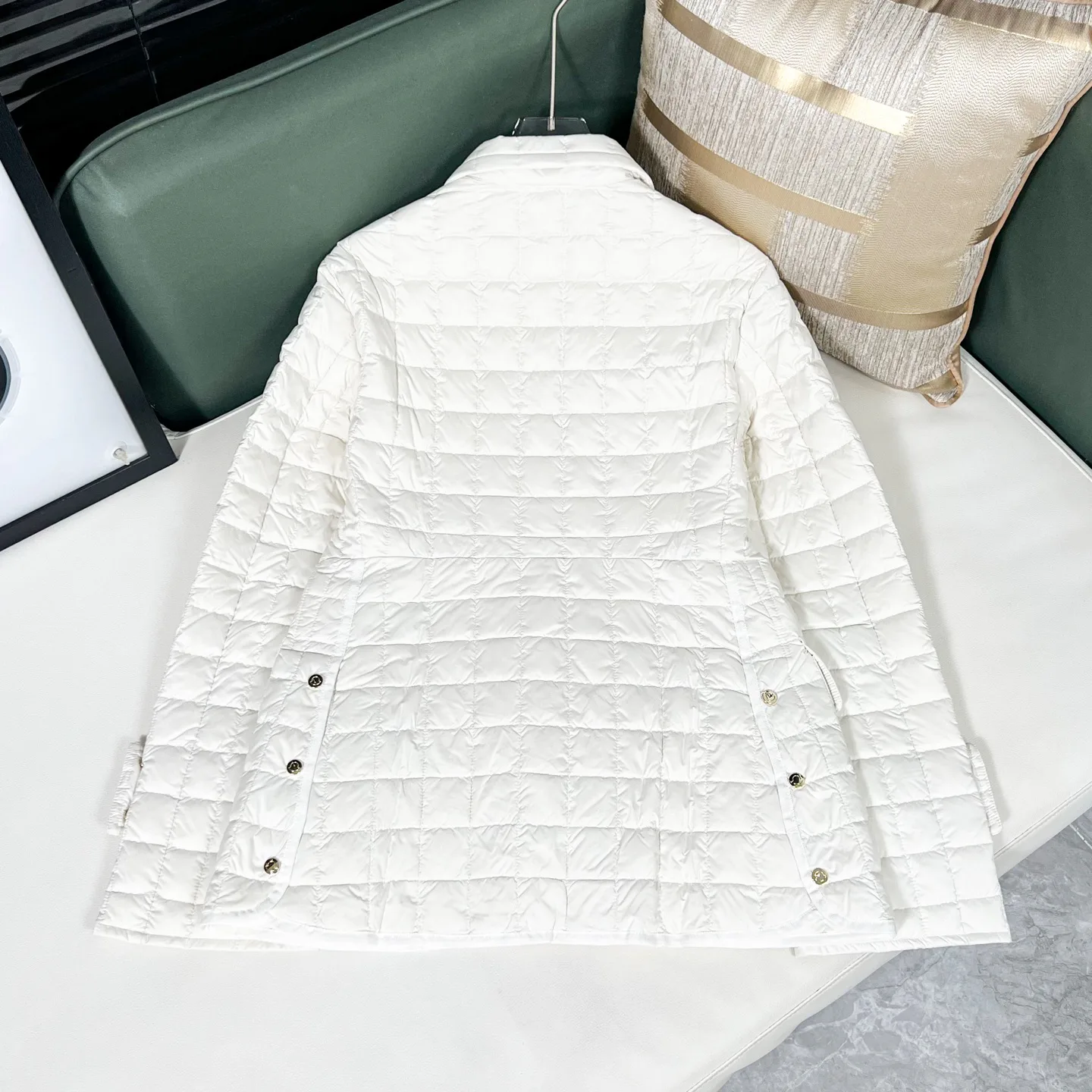Куртки И Пуховики Женские Moncler 19116423