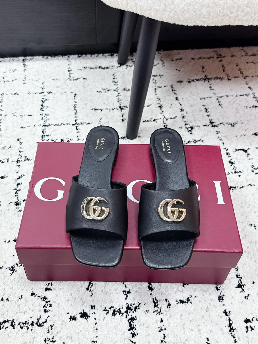 Шлепанцы Женские Gucci 11535436
