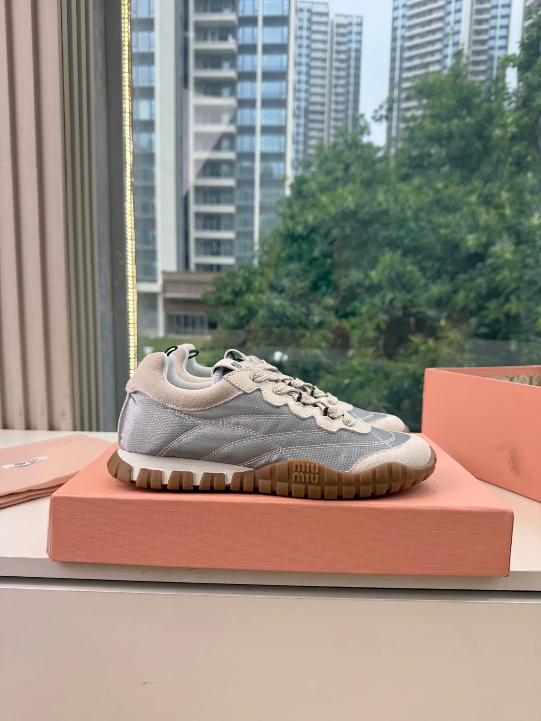 Кроссовки Женские Miu Miu 17978405