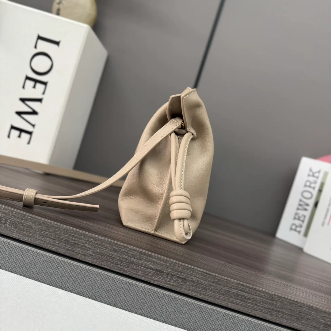 Клатчи Женские Loewe 11513568