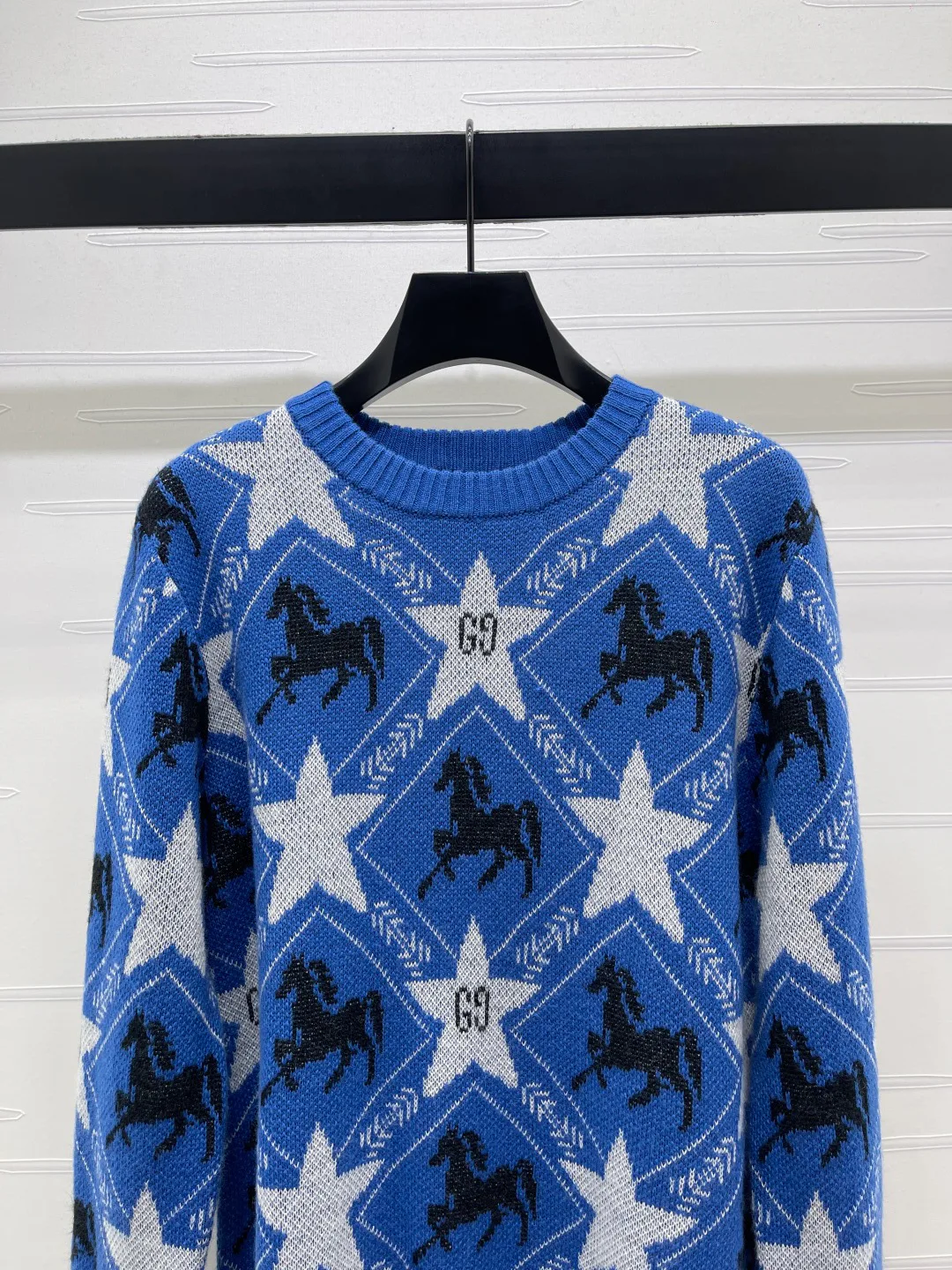 Джемперы И Свитеры Женские Gucci 688065