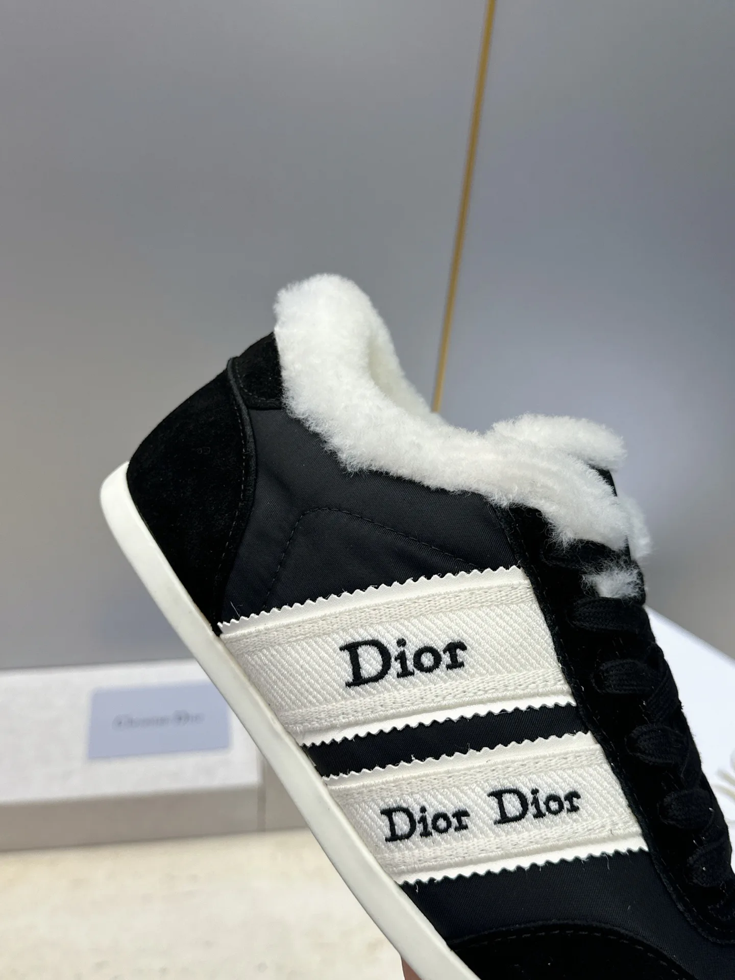 Кроссовки Женские Christian Dior 18247835