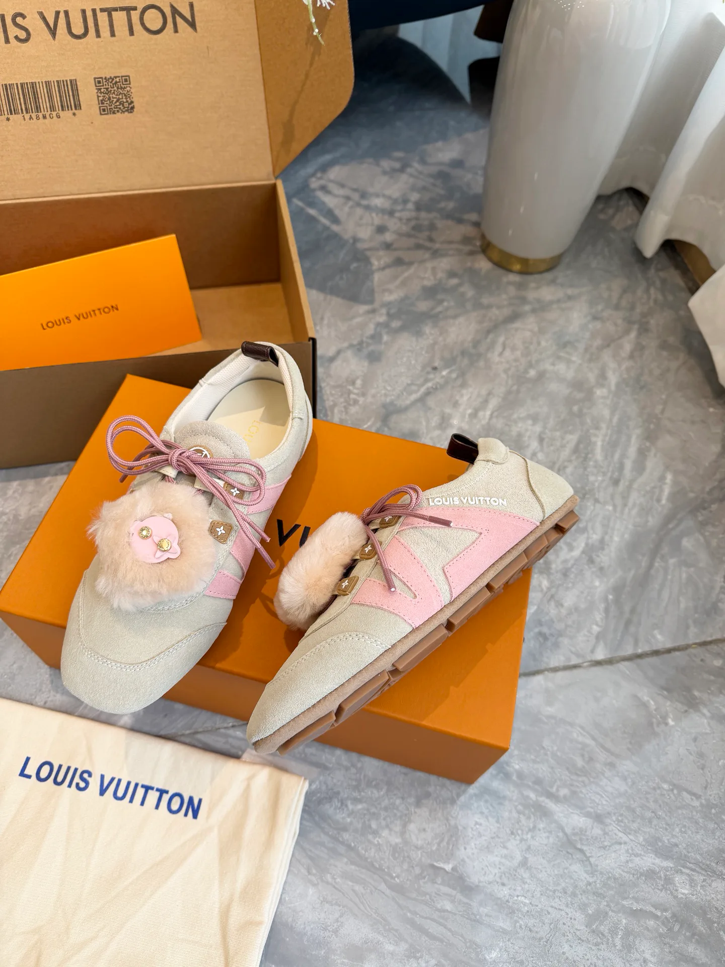 Кроссовки Женские Louis Vuitton 430623