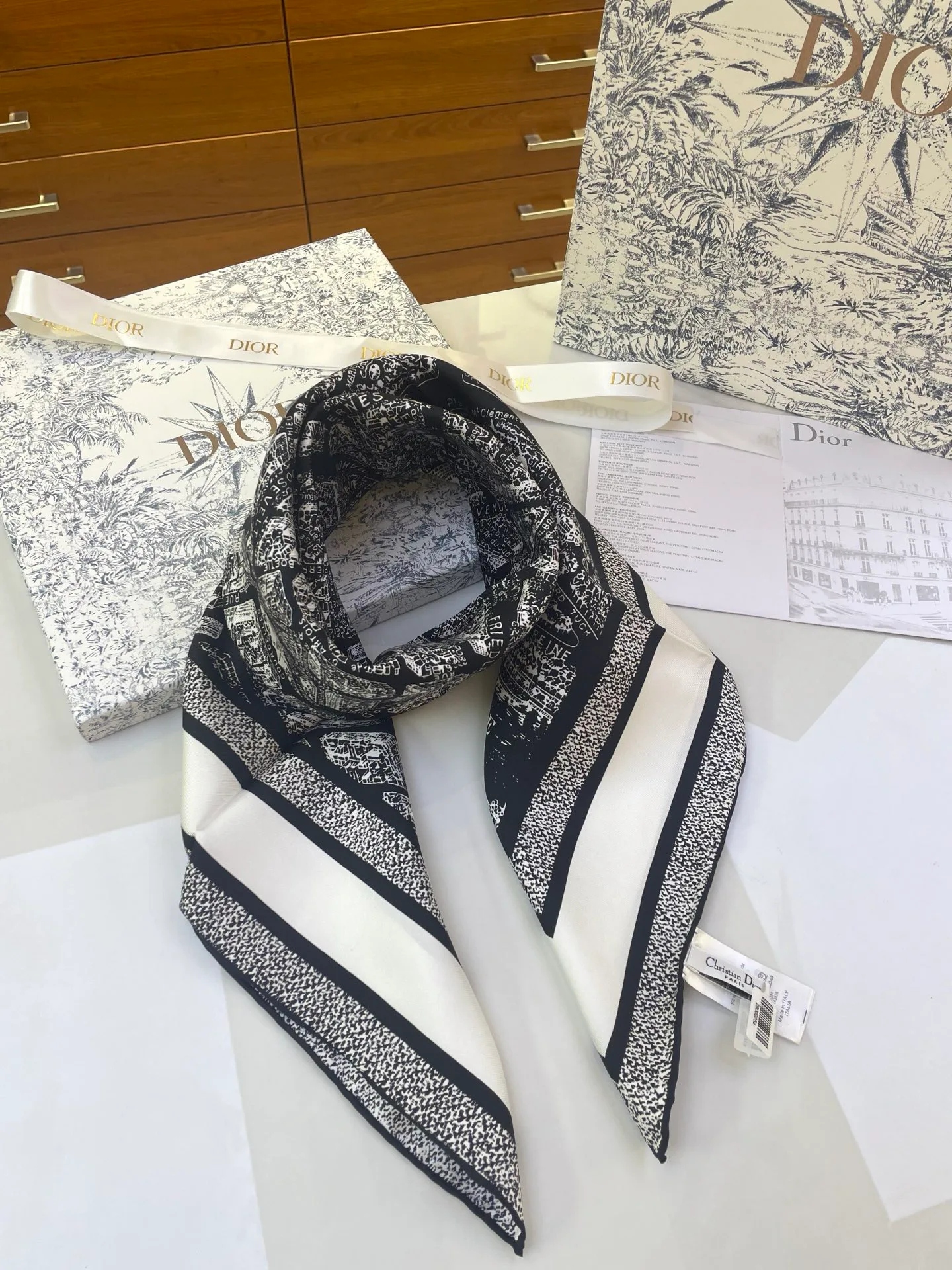 Платки Christian Dior 9886891