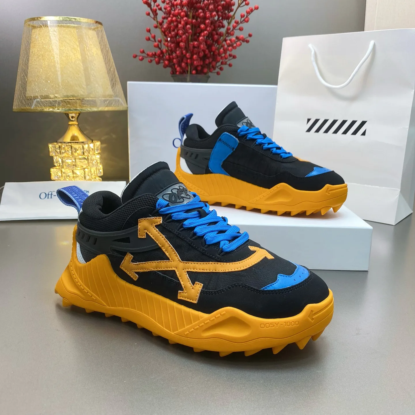 Кроссовки Женские Off-White 17530529