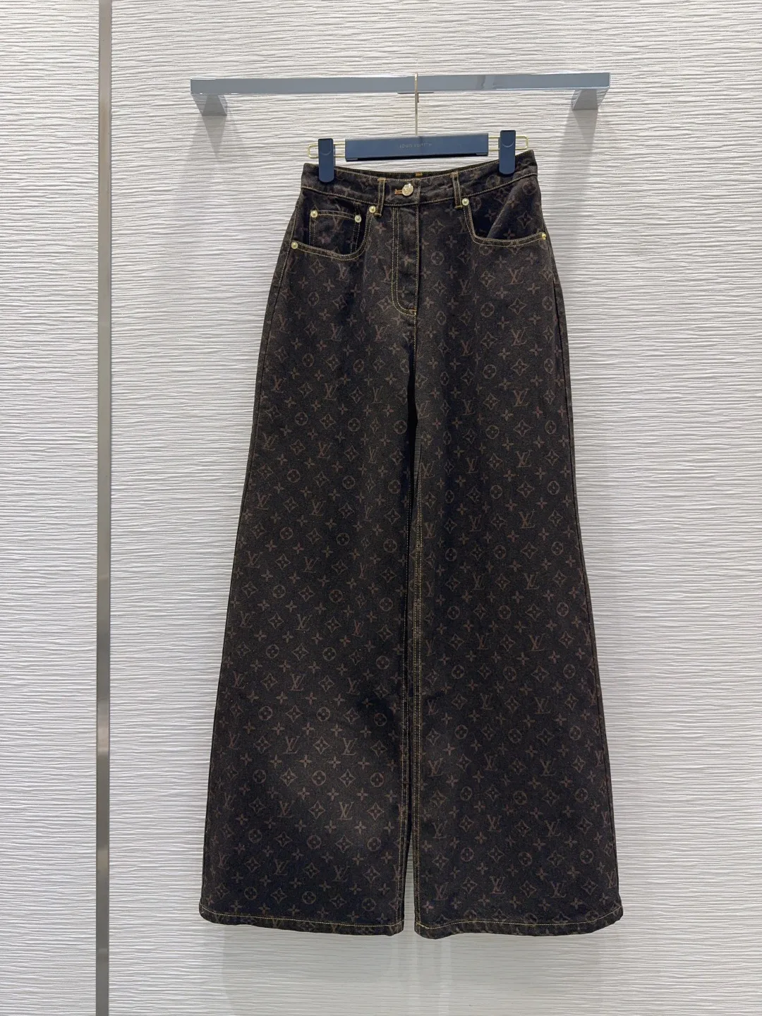 Джинсы Женские Louis Vuitton 19284129