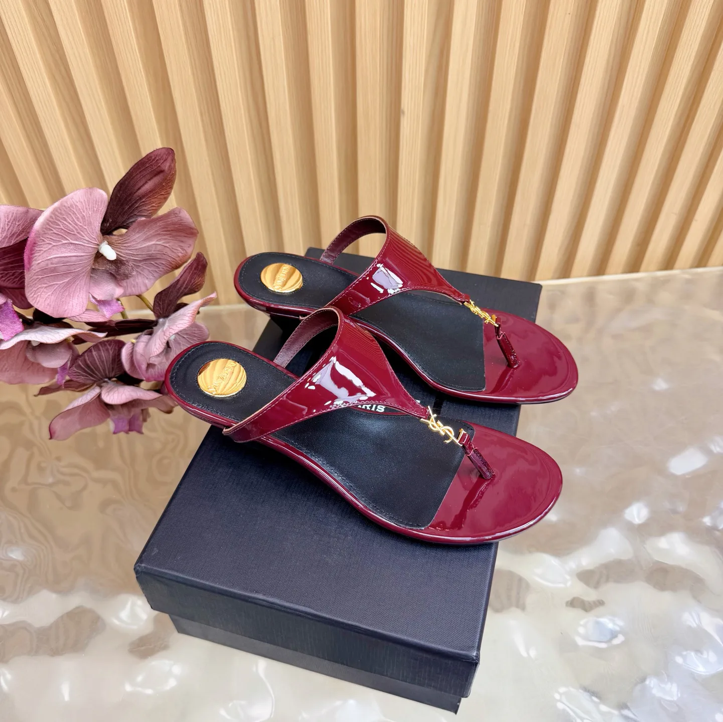 Босоножки Женские Saint Laurent 11660211