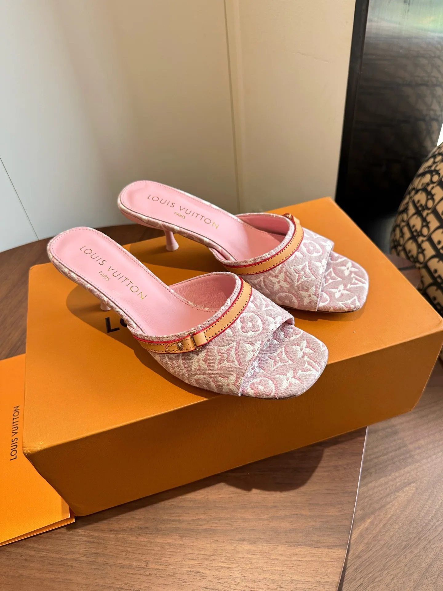 Мюли И Сабо Женские Louis Vuitton 17580804
