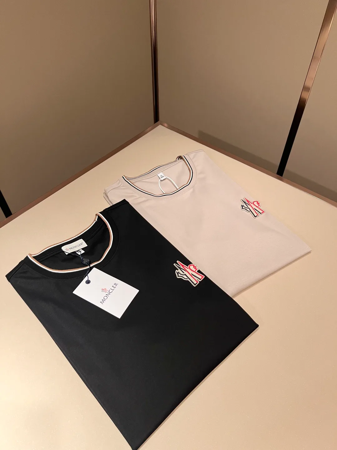 Футболки Мужские Moncler 17557503