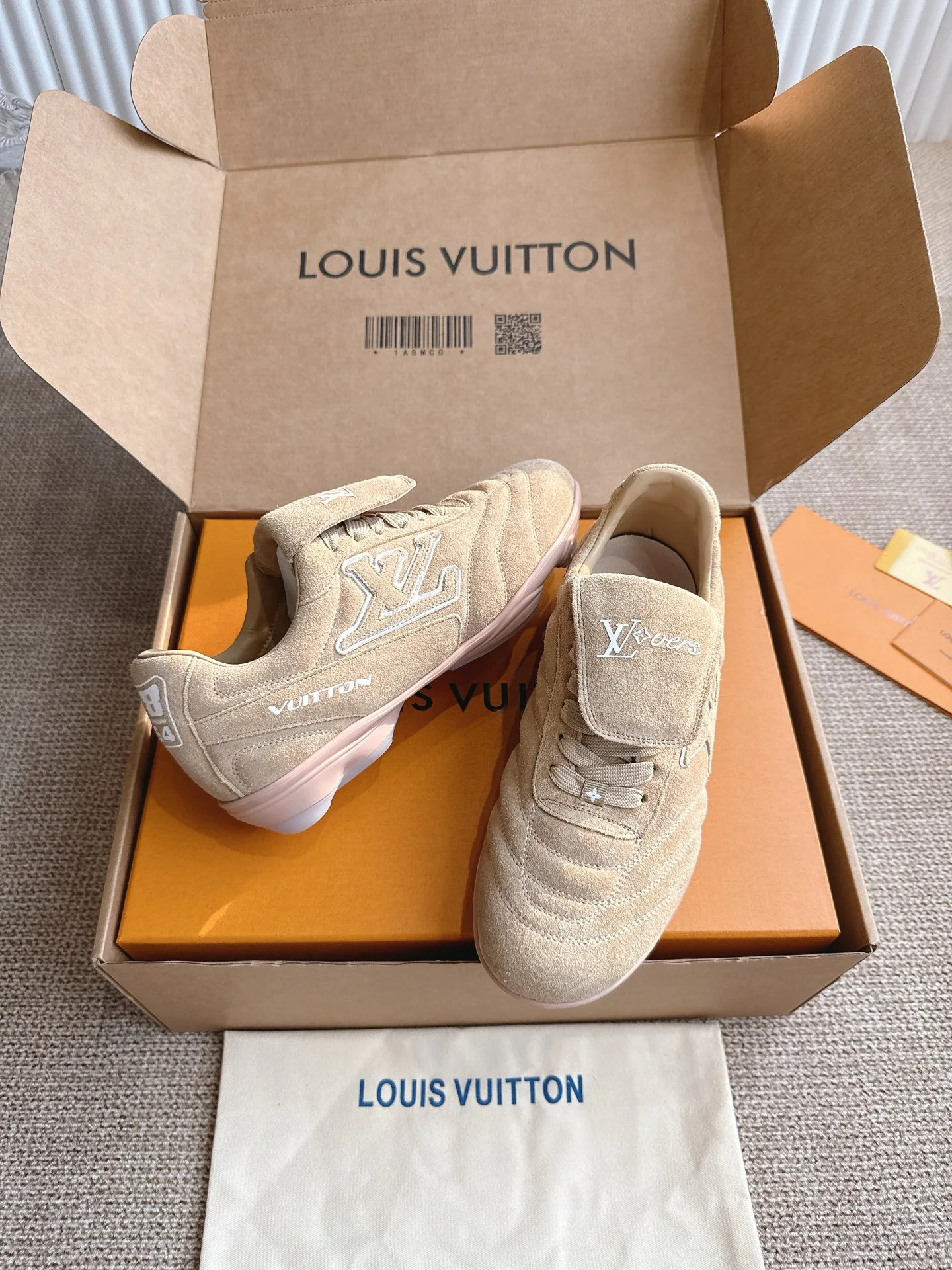 Кроссовки Женские Louis Vuitton 2792845