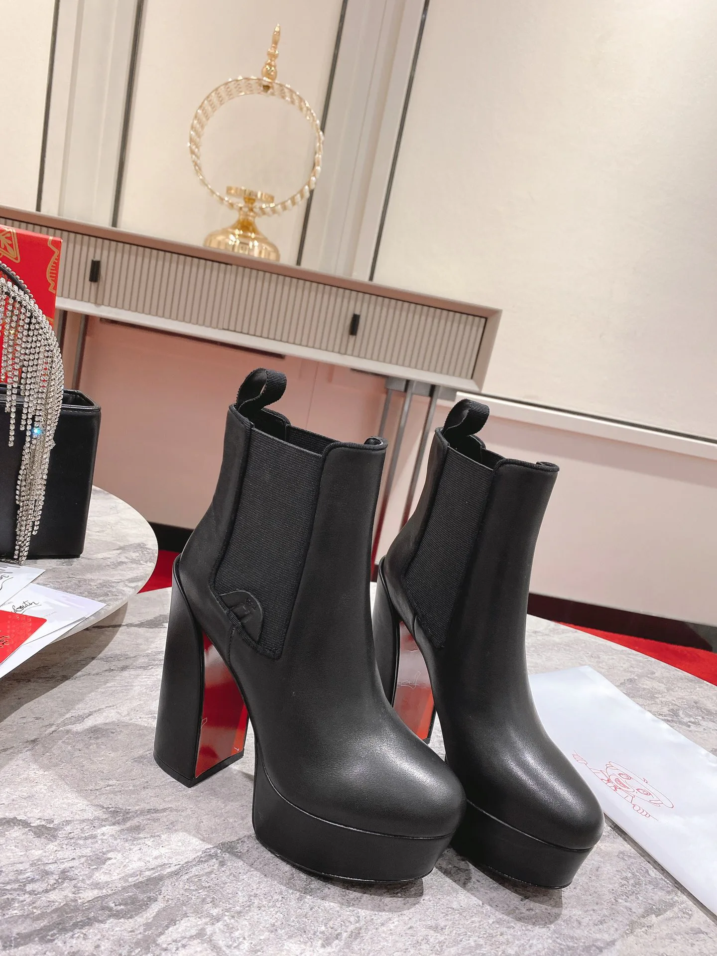 Ботильоны Женские Christian Louboutin 18339139