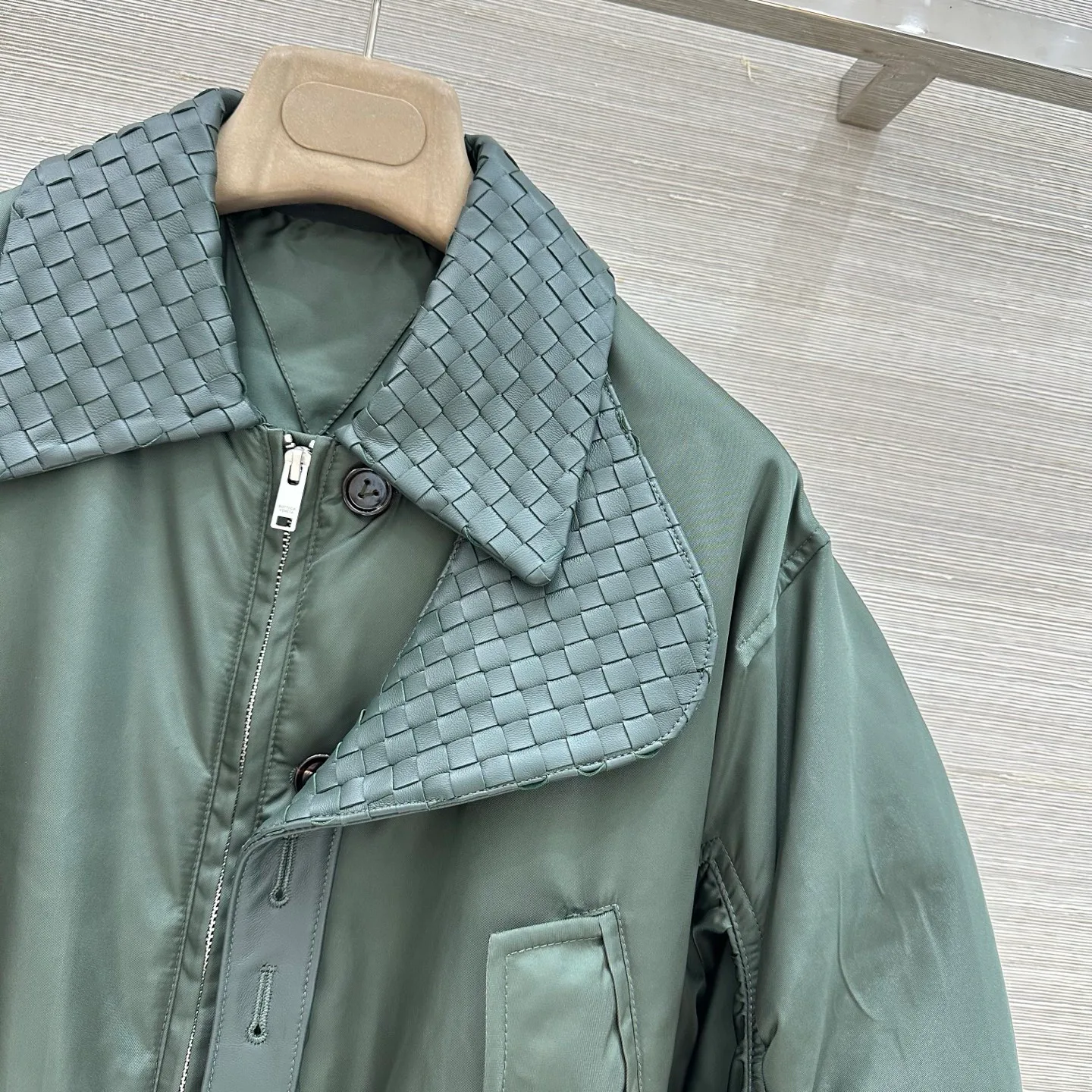 Куртки И Пуховики Женские Bottega Veneta 18226323