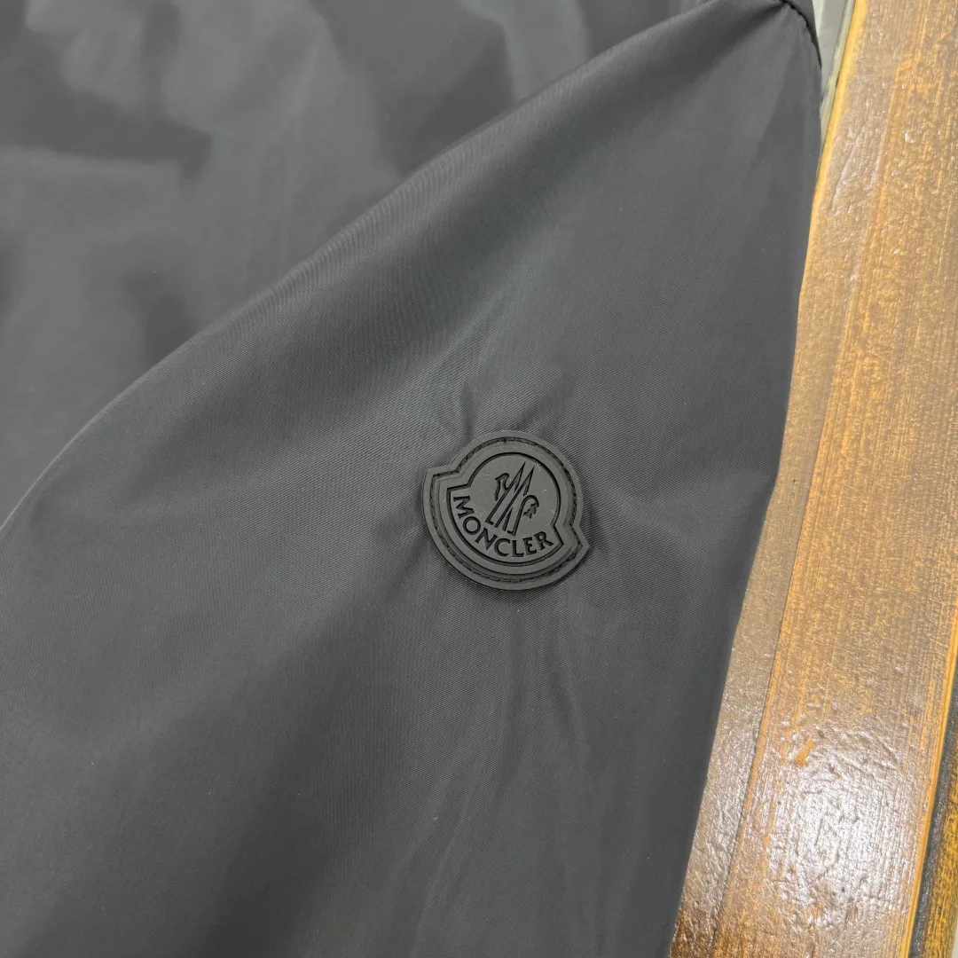 Куртки И Пуховики Женские Moncler 18002120